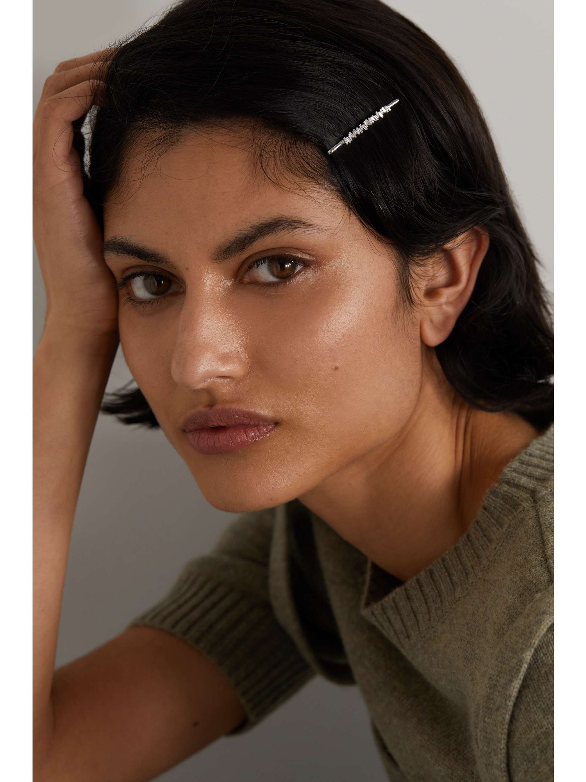 SUZANNE KALAN 18-karat white gold diamond hair slide