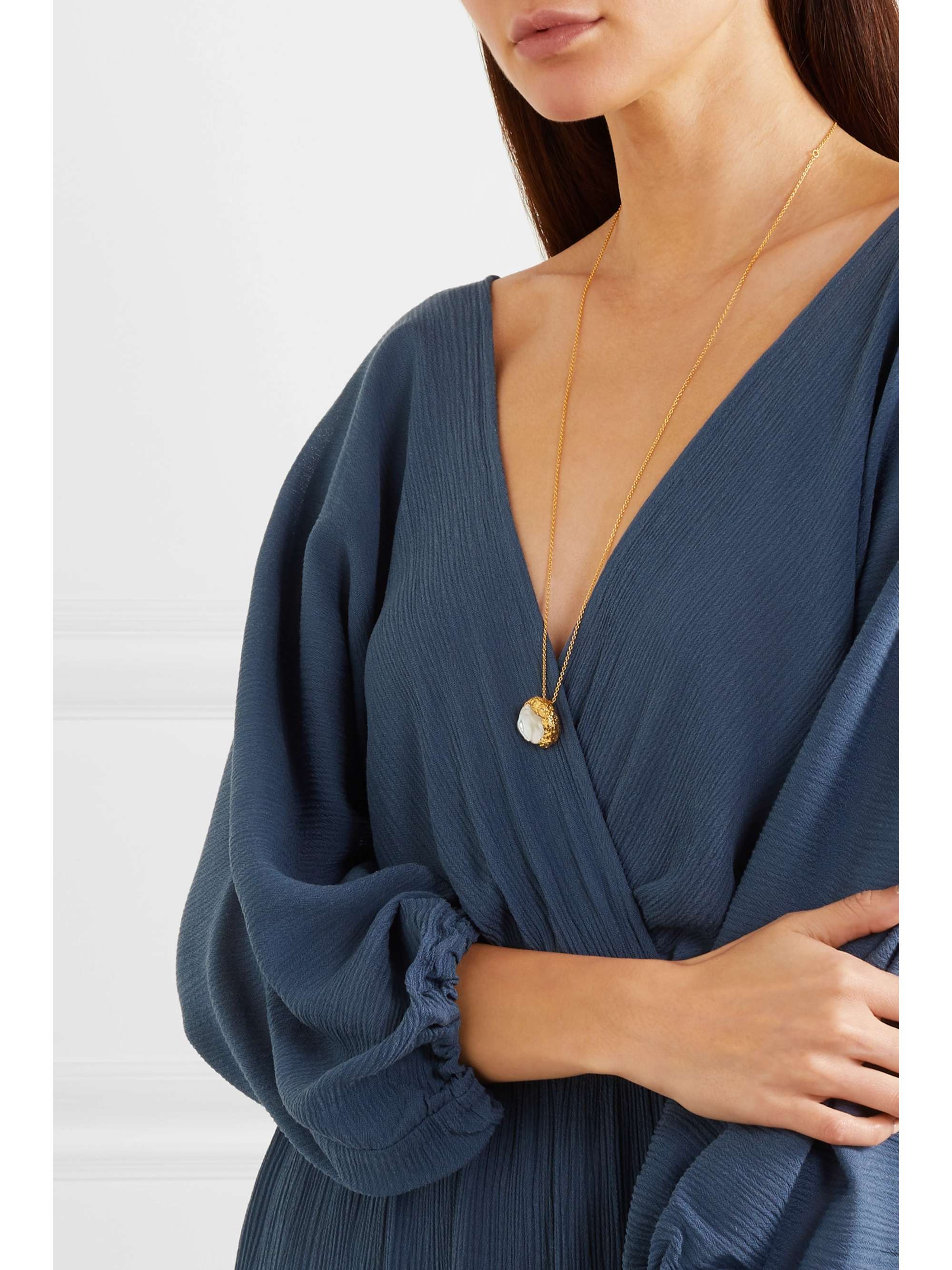 PACHAREE Dhin gold-plated pearl necklace