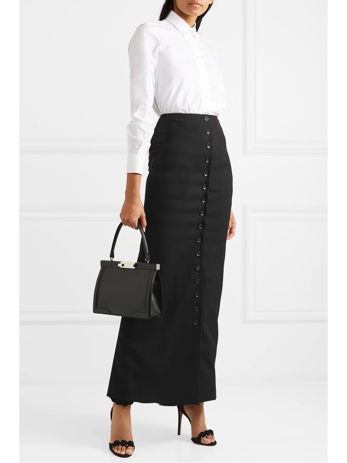 crepe maxi skirt with back zipper and ribbon