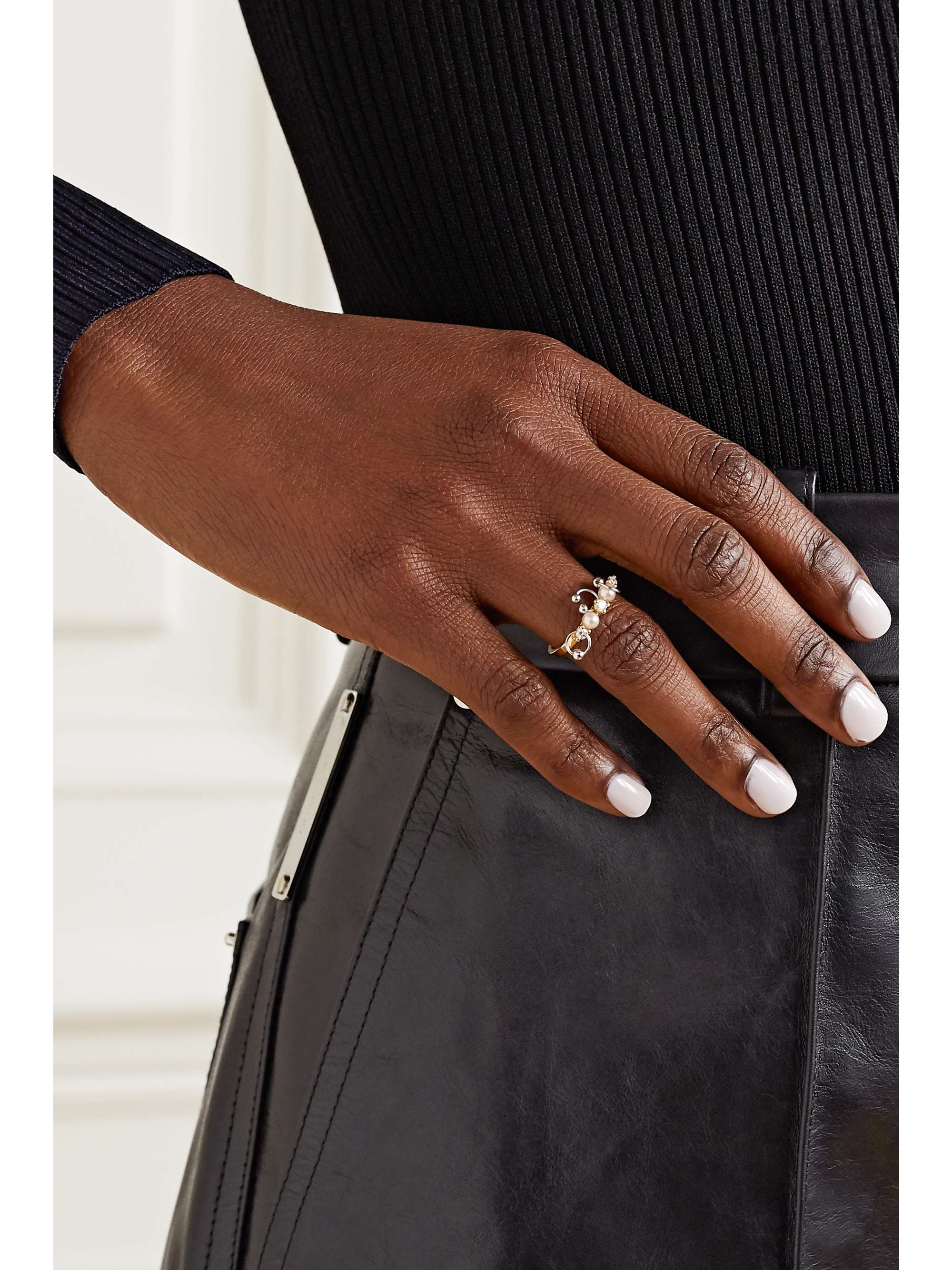 DELFINA DELETTREZ 18-karat yellow and white gold, diamond and pearl ring