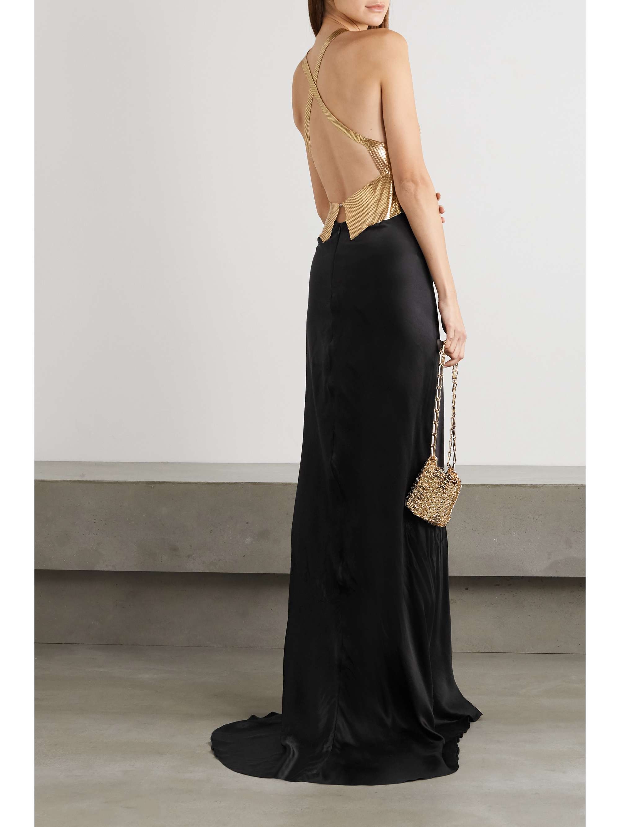 Neutral Voluptuous selfadhesive silicone cups FASHION FORMS NETA