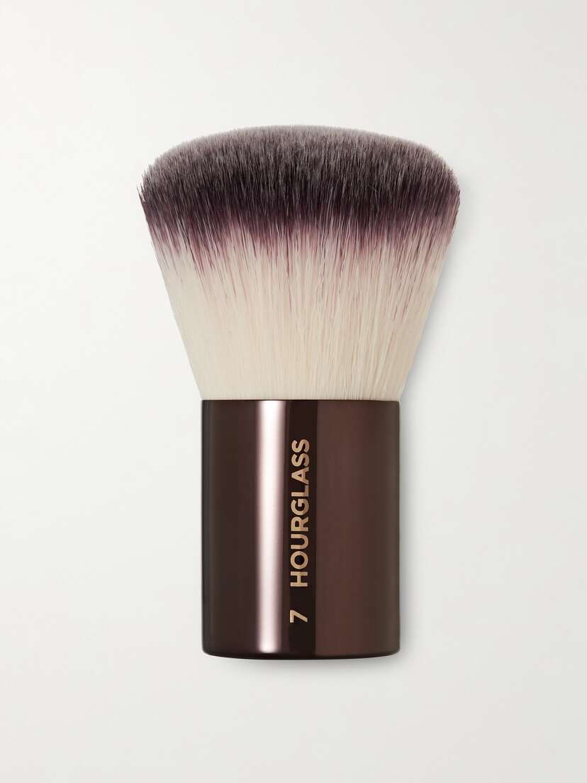 Hourglass Nº 7 Finishing Brush