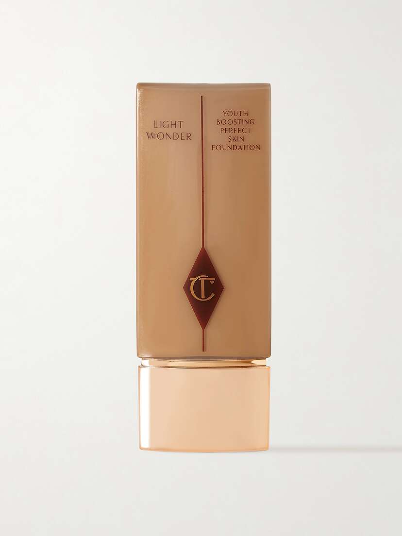 Charlotte Tilbury Light Wonder Youth-boosting Foundation - 9 Dark, 40ml
