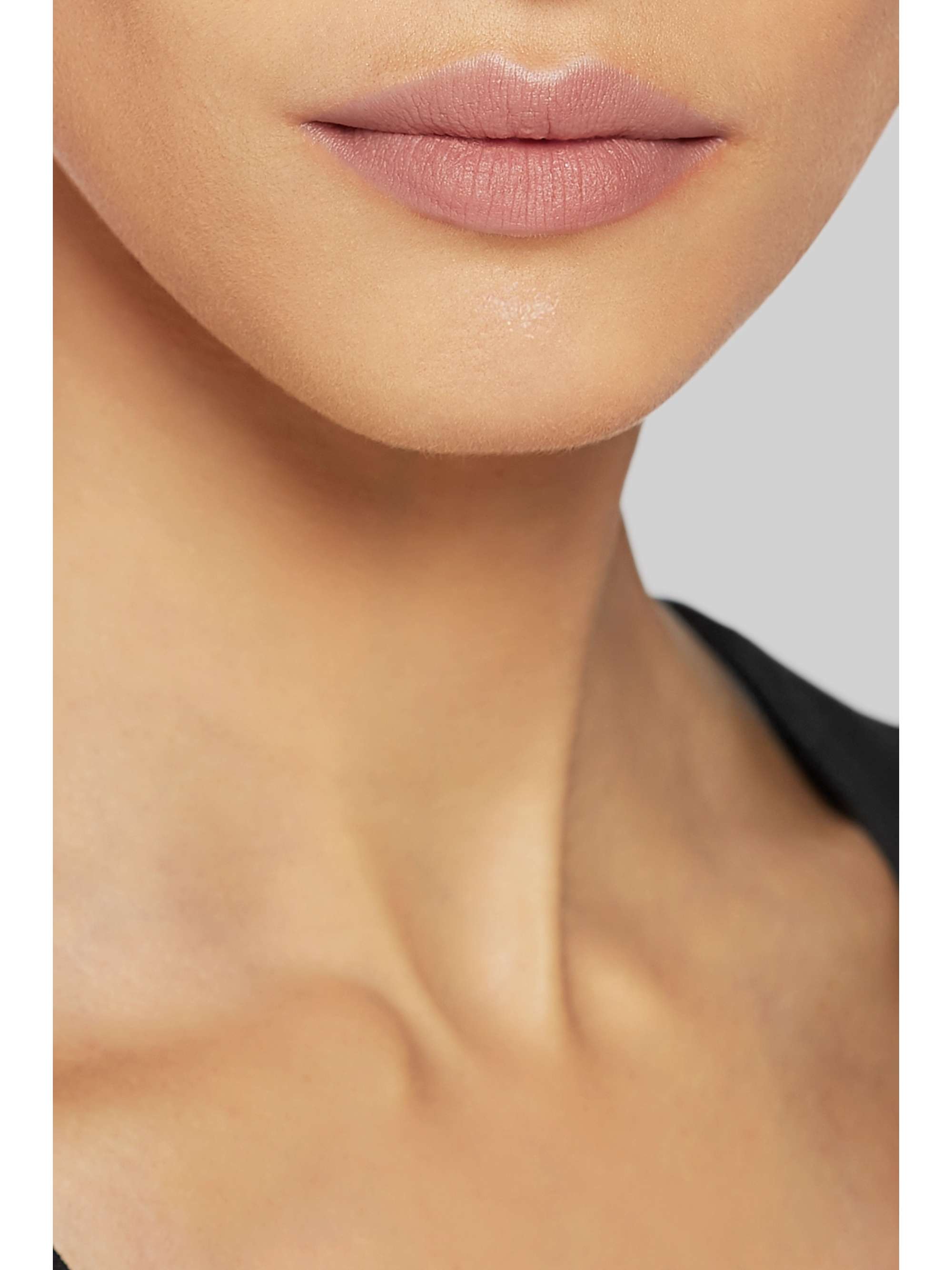 NARS Audacious Lipstick - Dayle