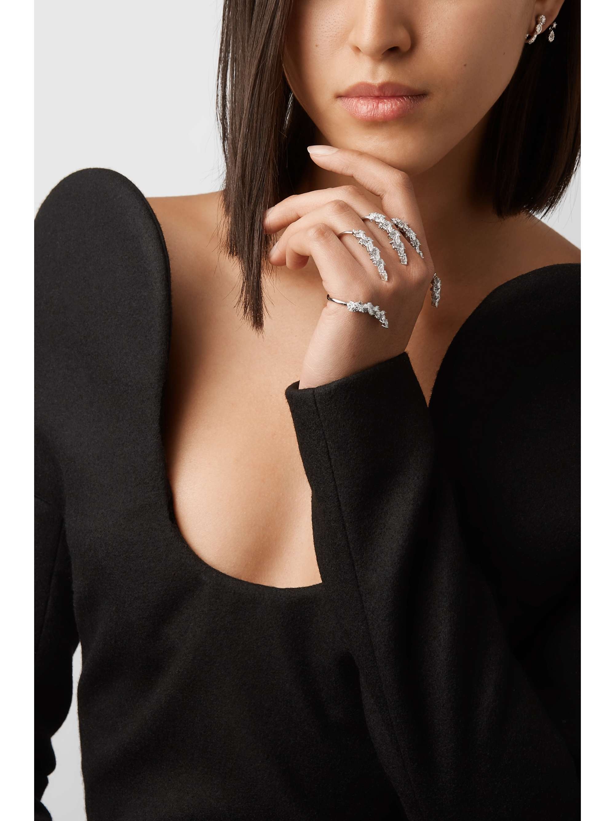 YEPREM The Claw 18-karat white gold diamond hand cuff
