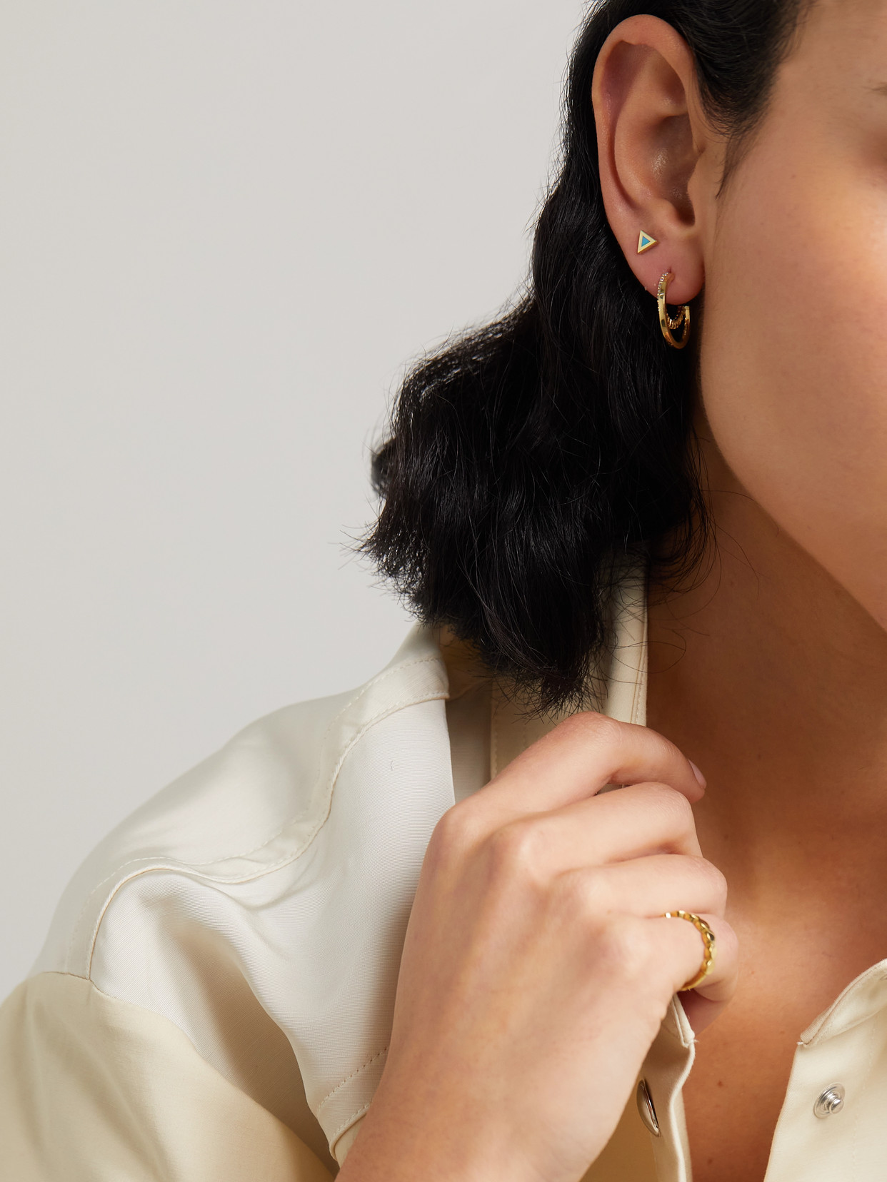 Jennifer Meyer Mini Triangle 18-karat Gold Turquoise Earrings In Gold