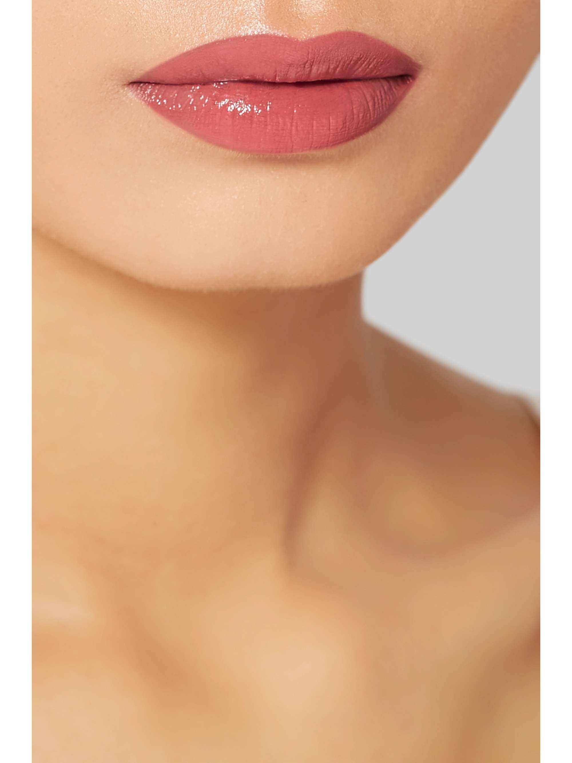 CLÉ DE PEAU BEAUTÉ Radiant Liquid Rouge - Sparkling Pink Pale 14