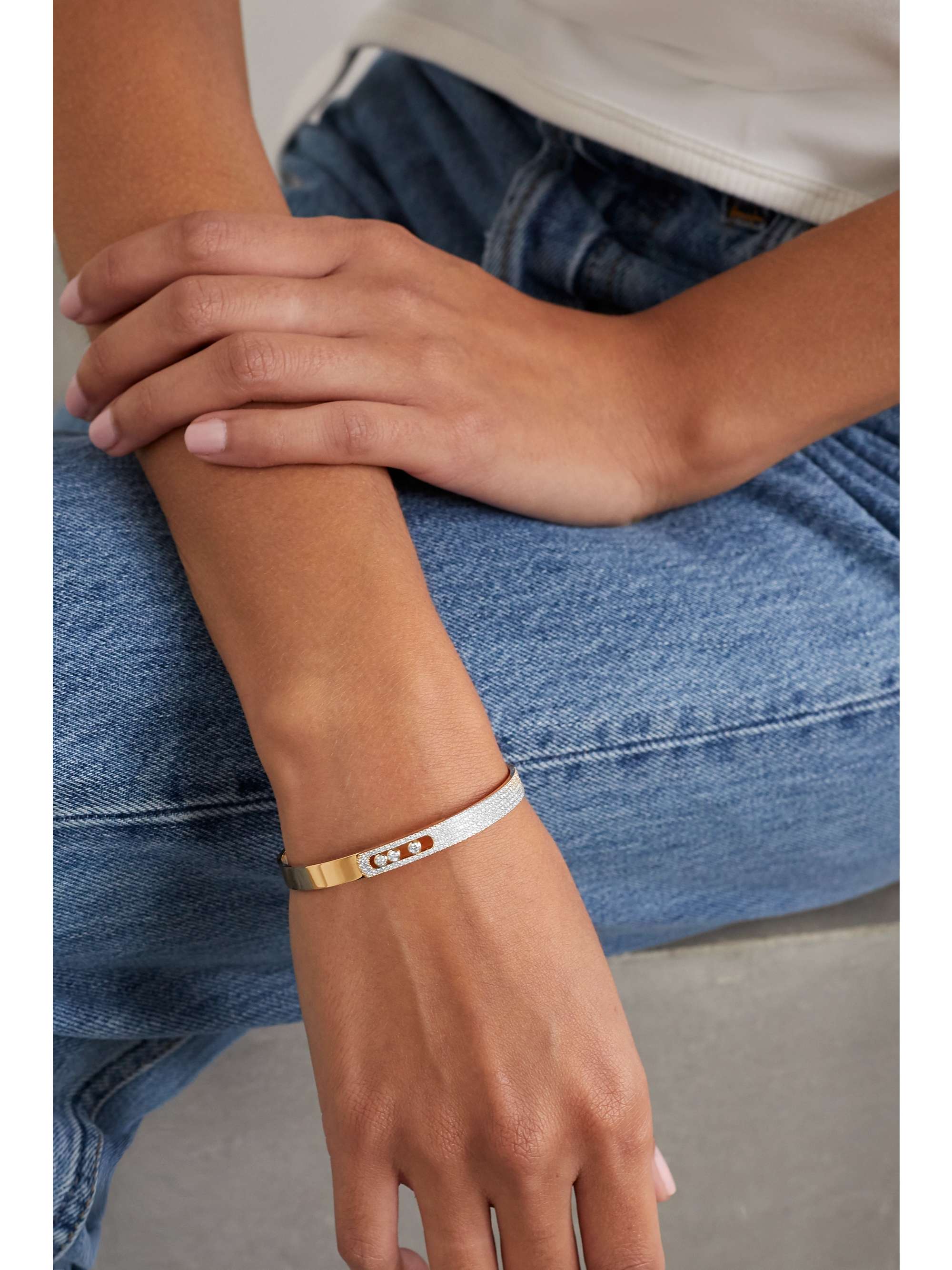 MESSIKA Bracelet jonc en or blanc 18 carats (750/1000) et diamants Move Noa