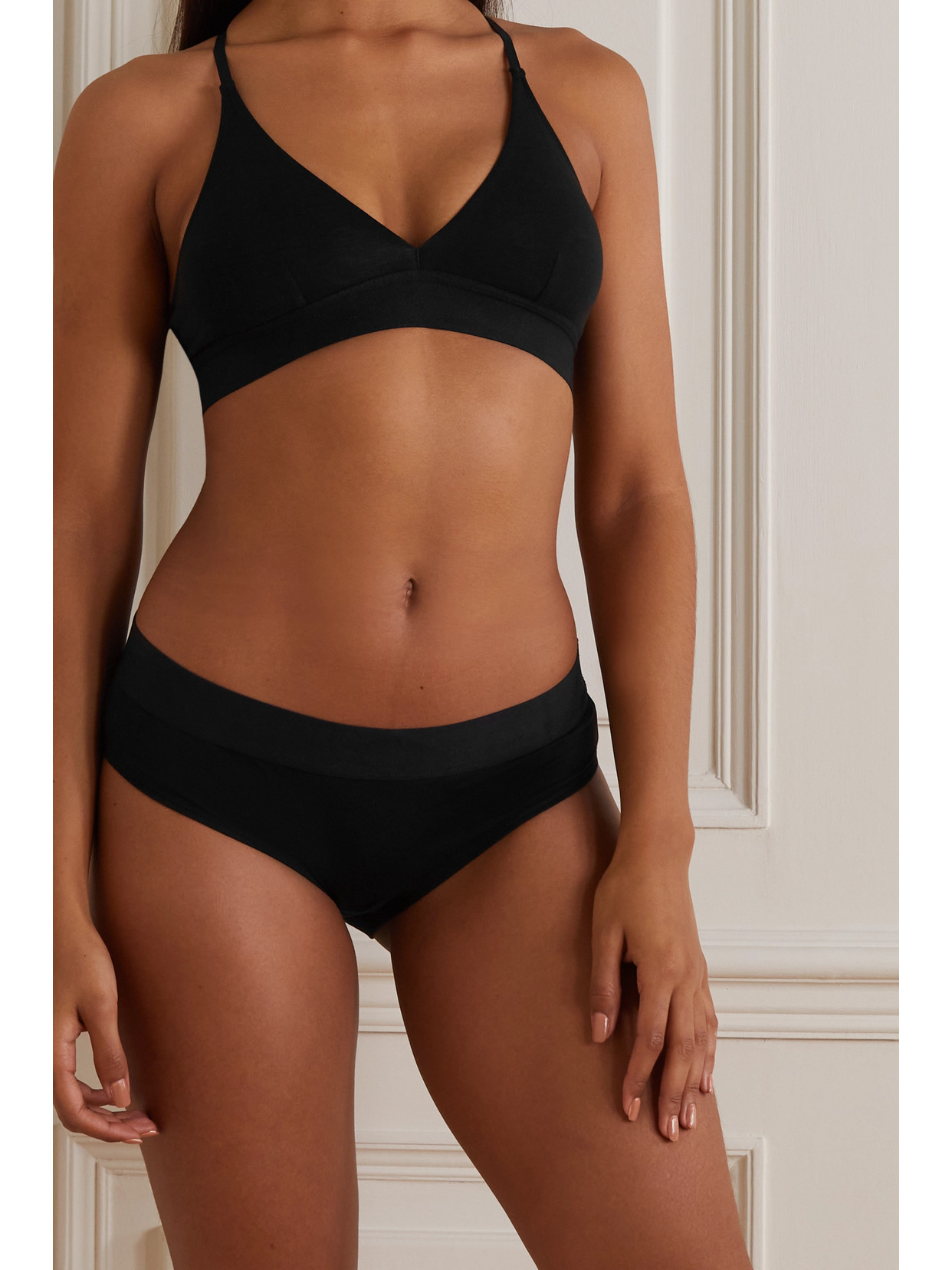 Skin Supernatural Aja Seamless Organic Cotton Boyshort Briefs In Black
