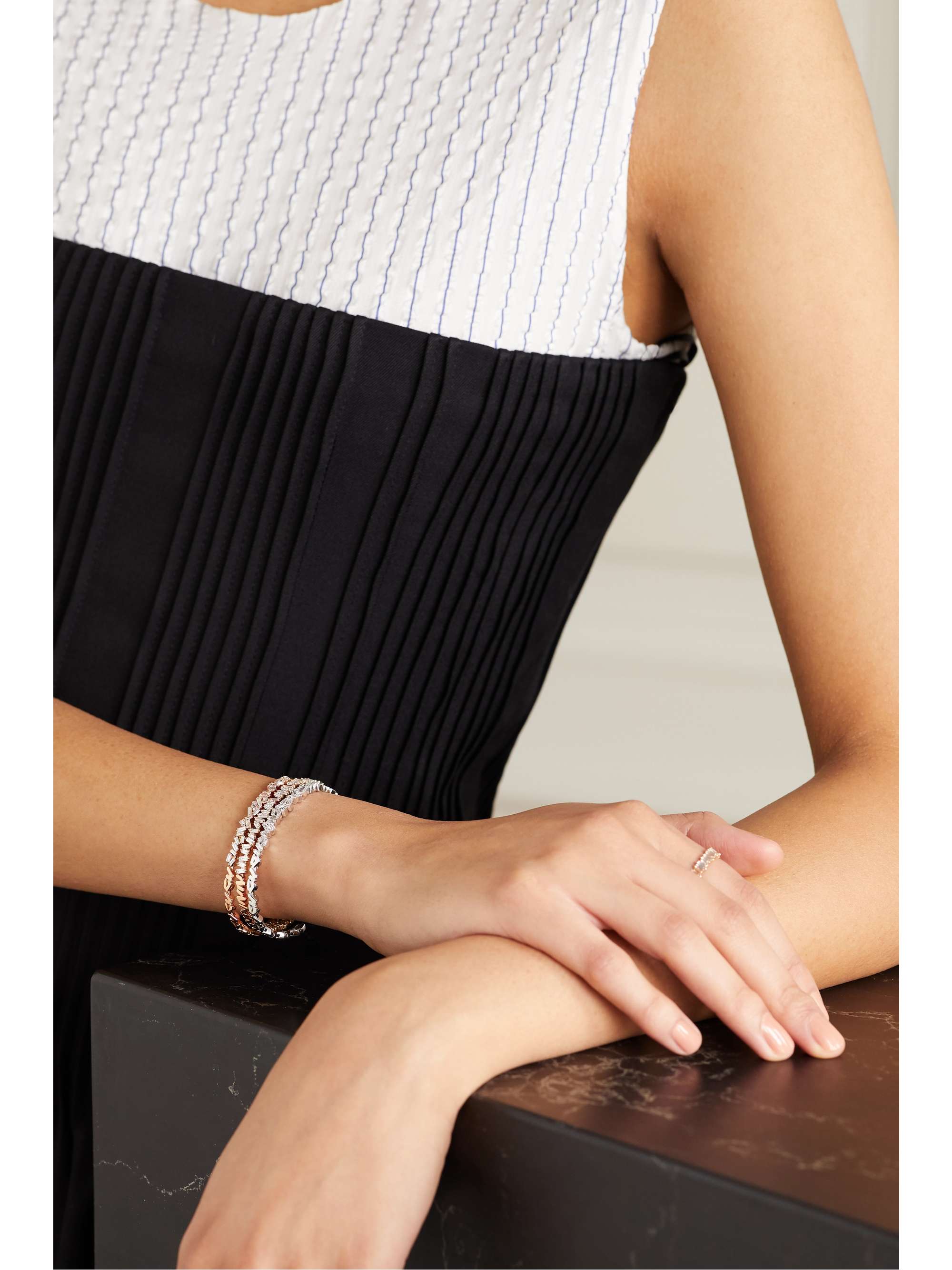 SUZANNE KALAN 18-karat white gold diamond cuff