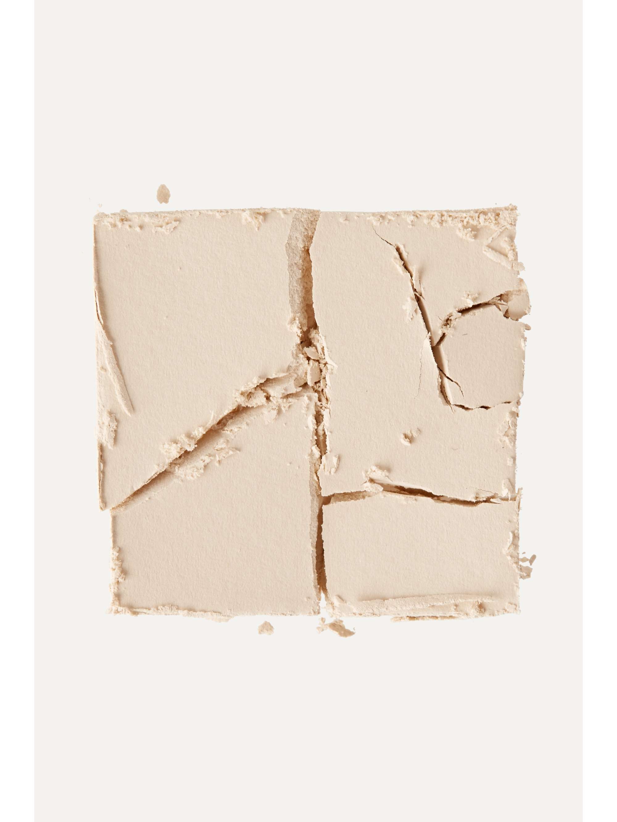 SERGE LUTENS Poudre invisible compacte, Ivory