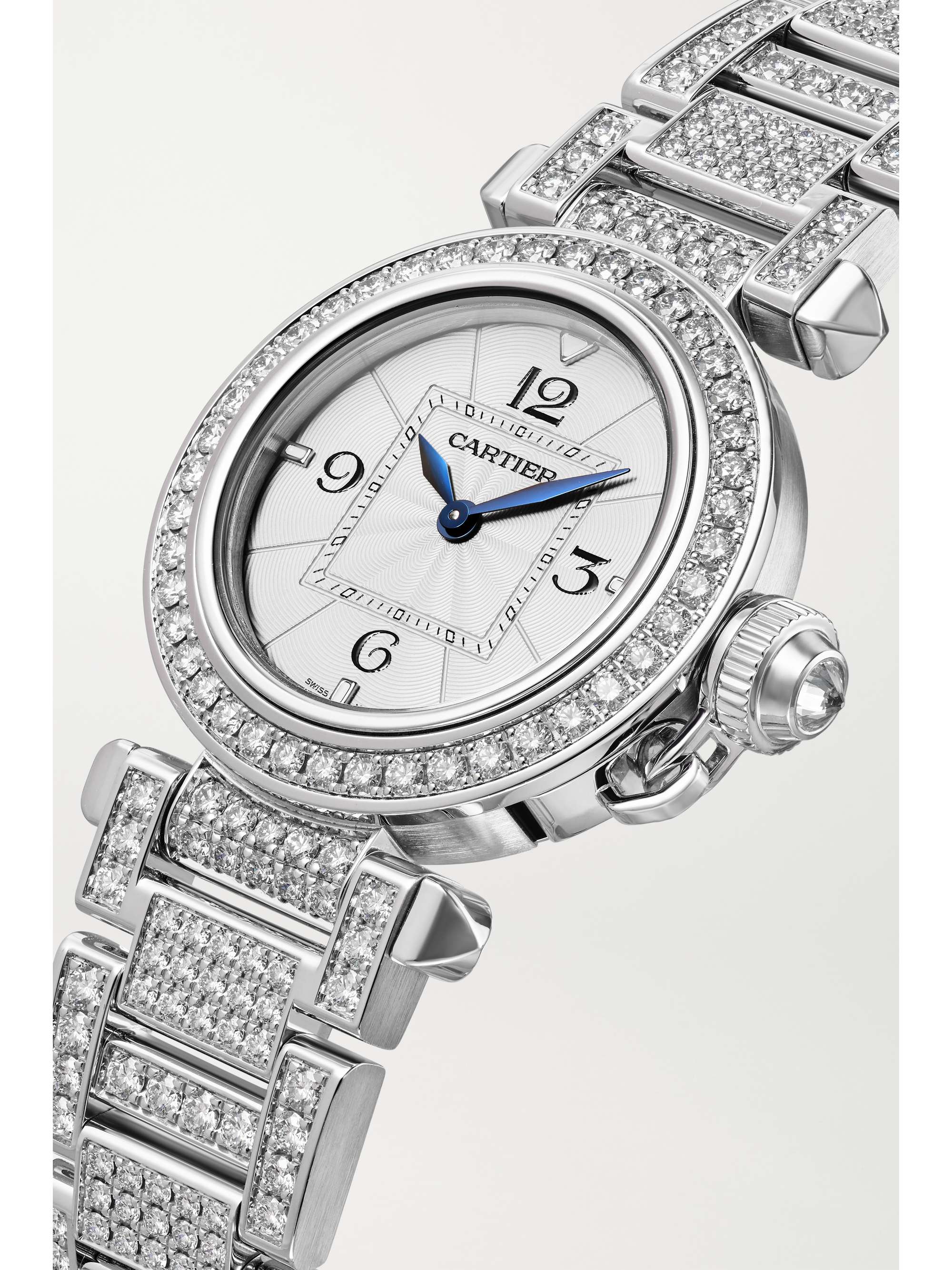 CARTIER Pasha de Cartier 30mm rhodium-plated diamond watch