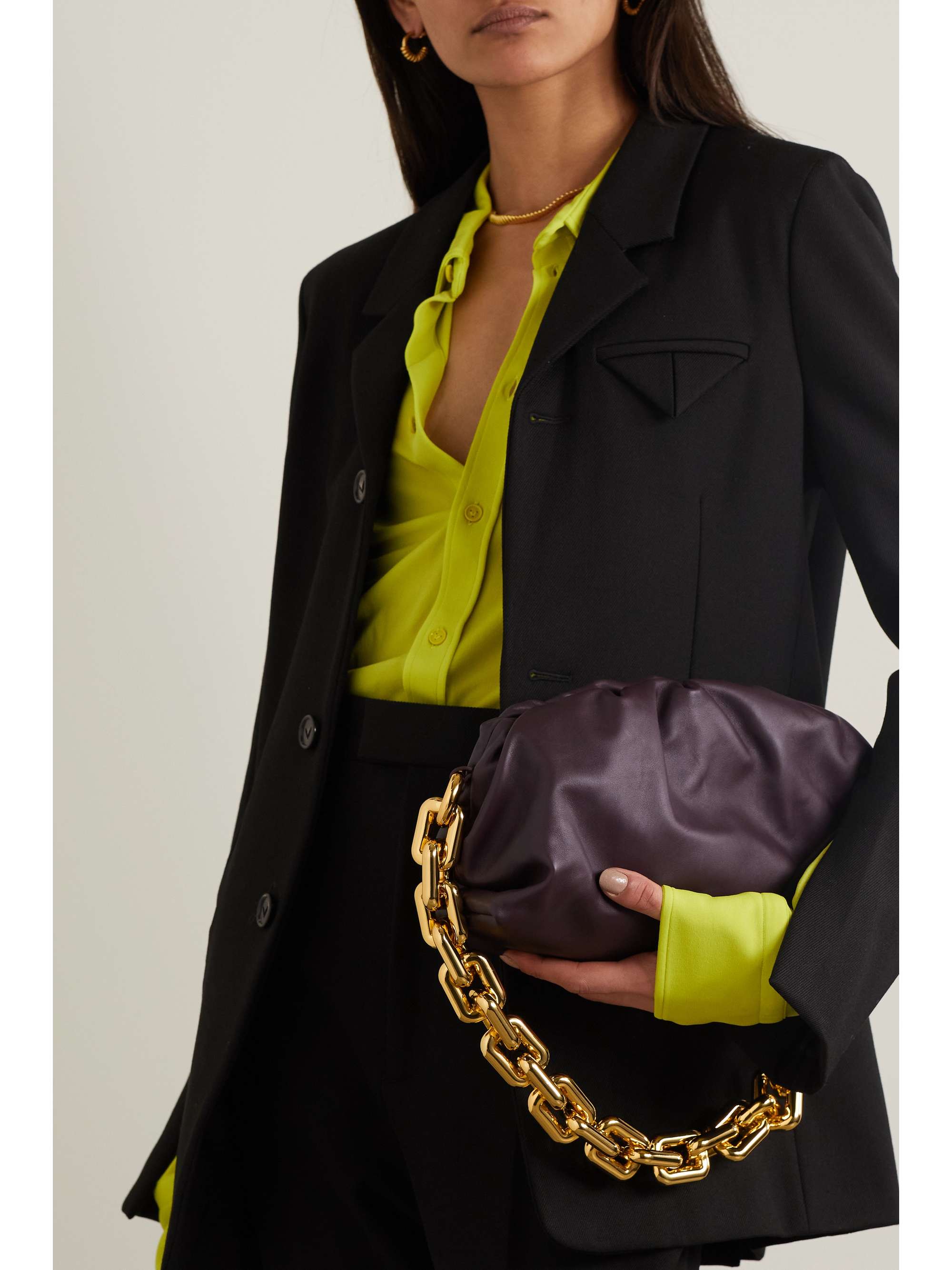 bottega veneta chain pouch
