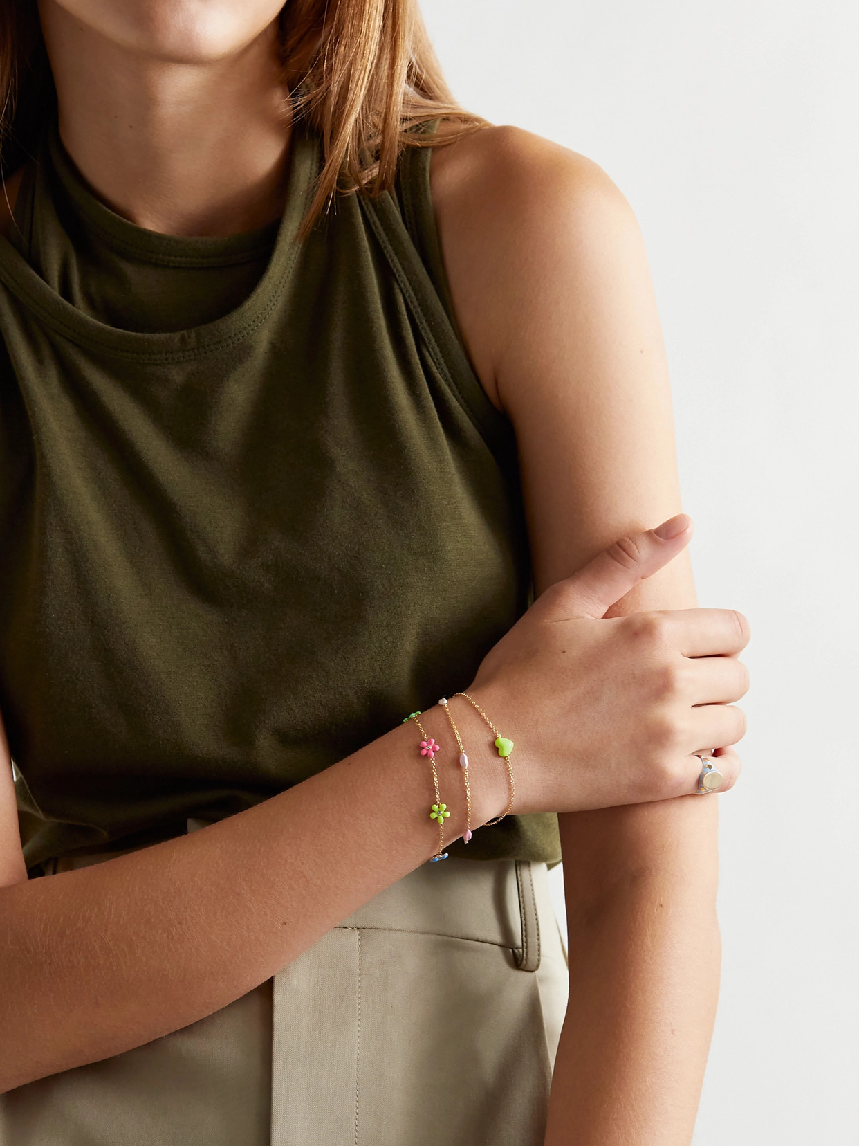 Alison Lou Heart 14-karat Gold And Enamel Bracelet In Gold