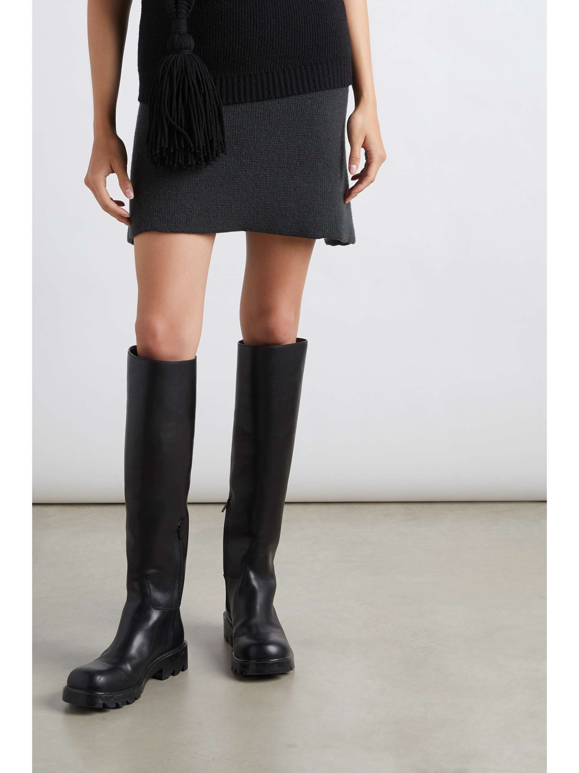 Black Leather knee boots | BOTTEGA ...