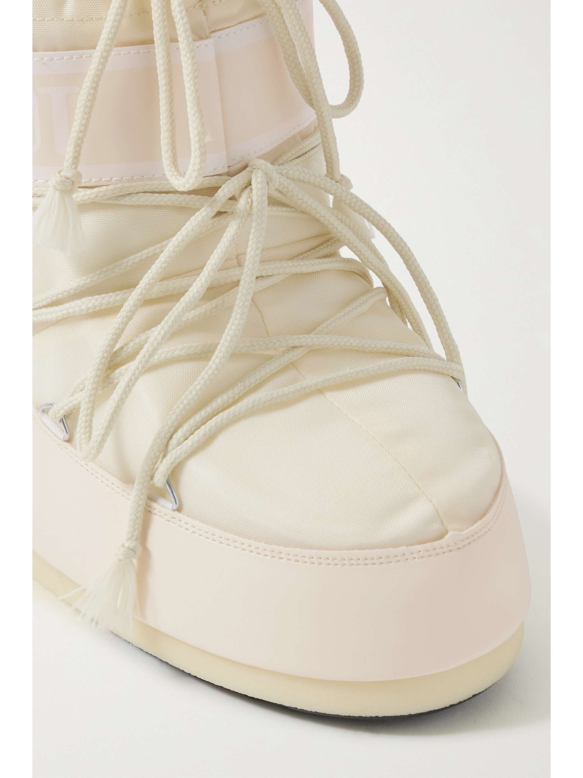 MOON BOOT 