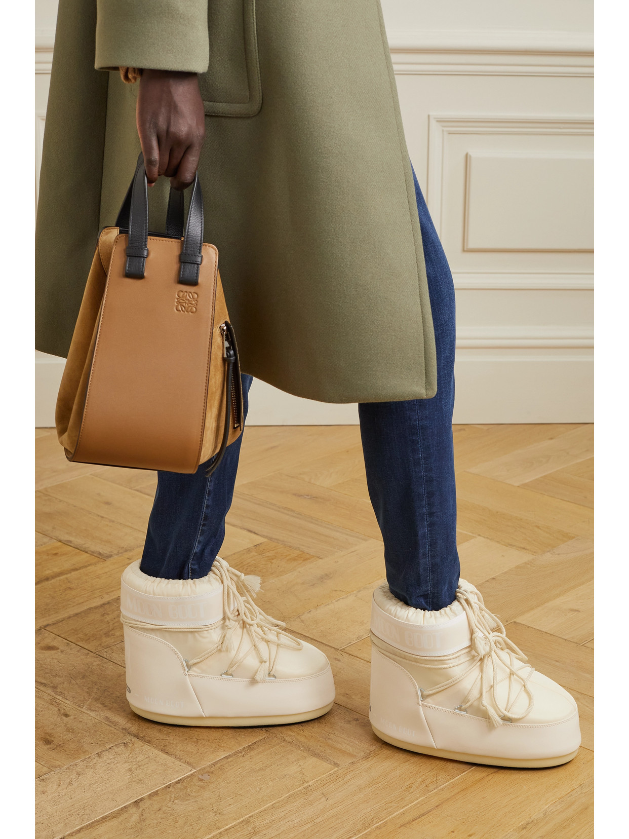 moon boot low cream