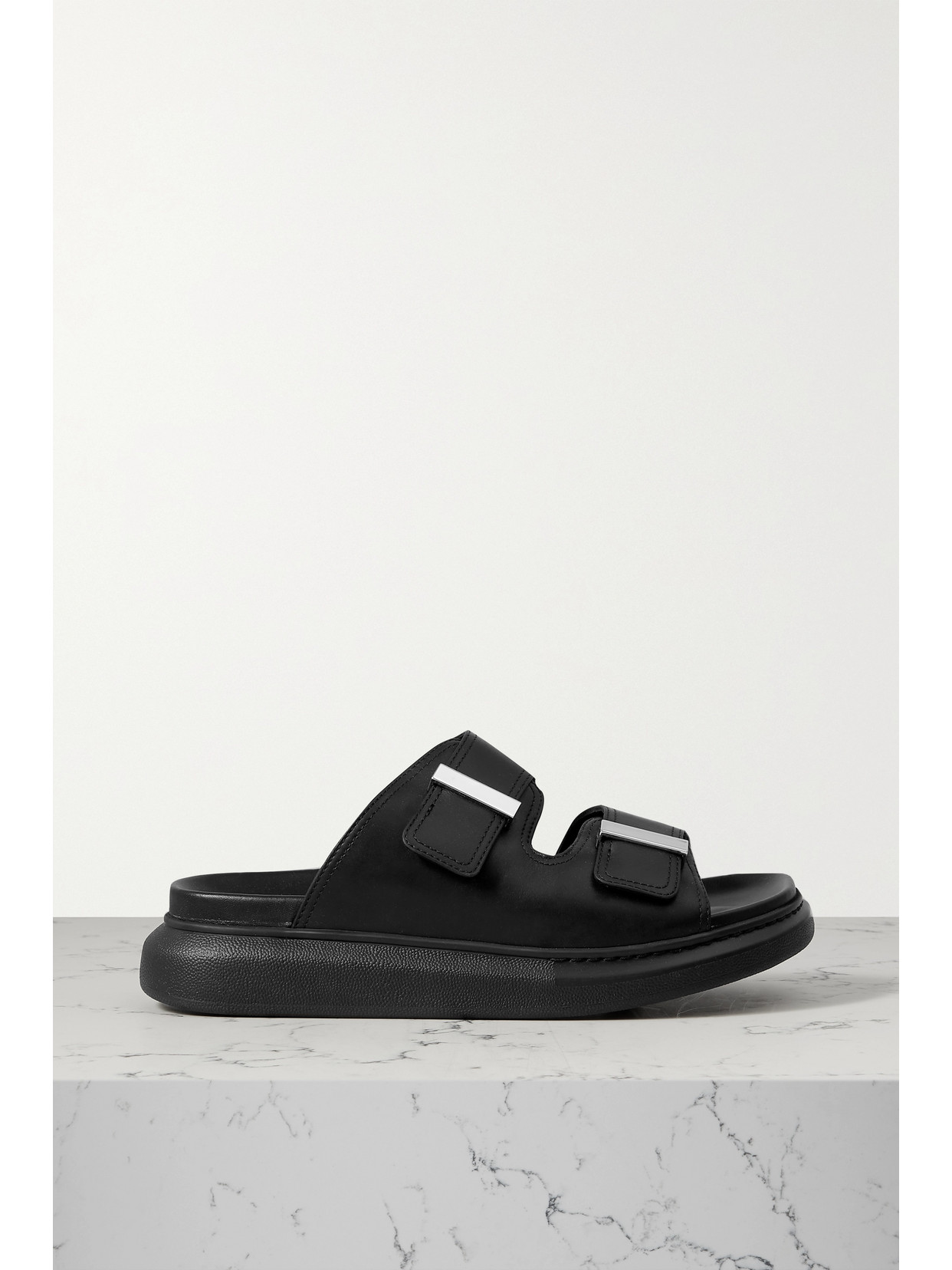 Alexander Mcqueen Sandalo Hybrid Oversize In Black