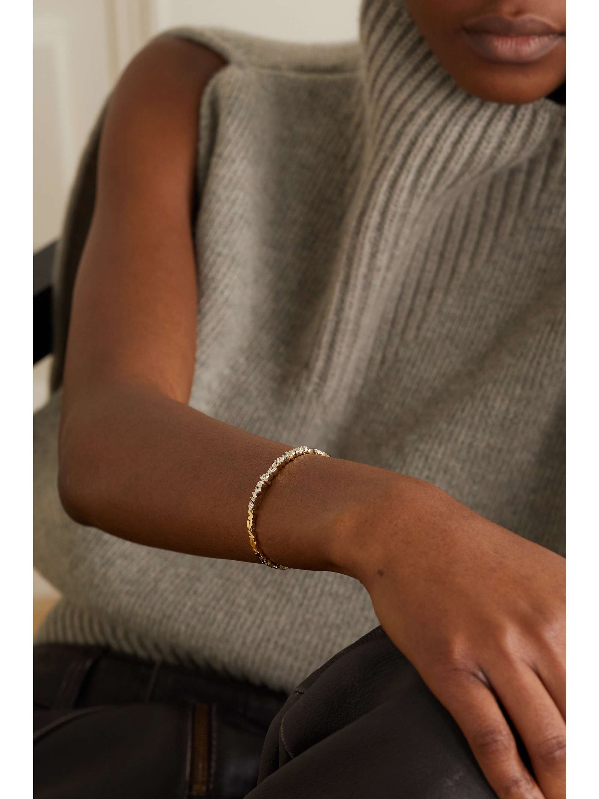 SUZANNE KALAN 18-karat gold diamond cuff