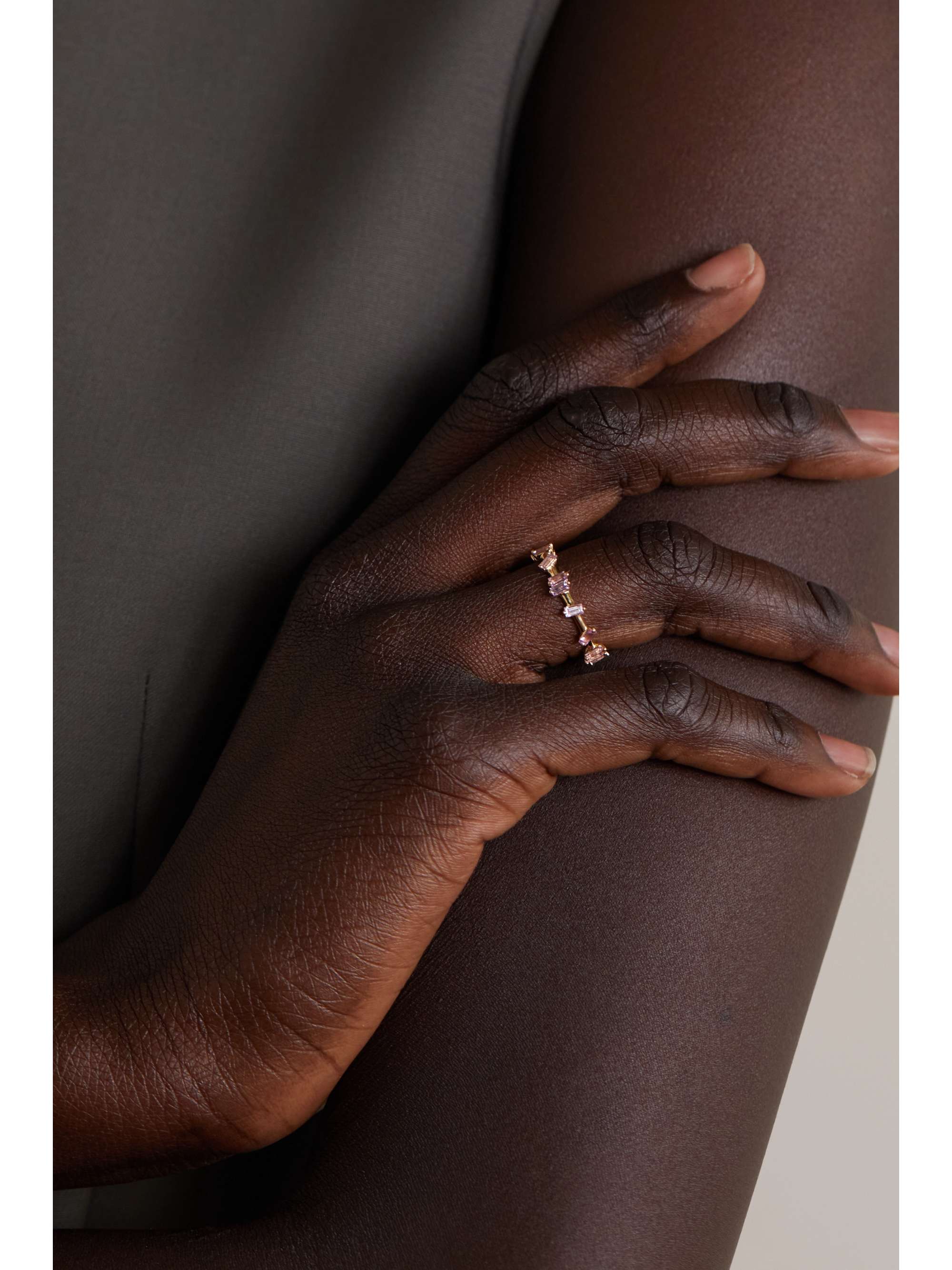 SUZANNE KALAN 18-karat gold sapphire ring