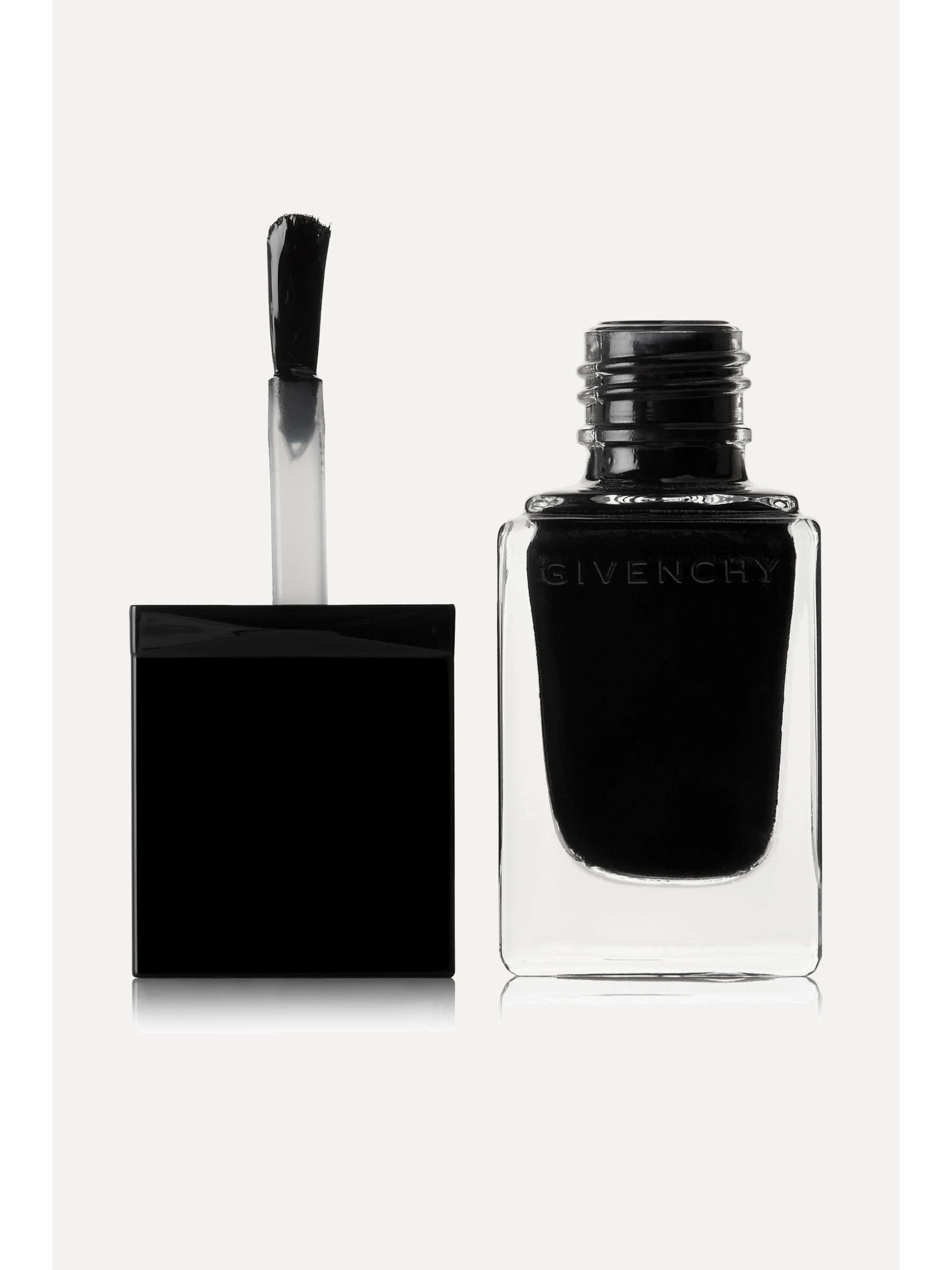 GIVENCHY BEAUTY Nail Polish - Noir Interdit 04