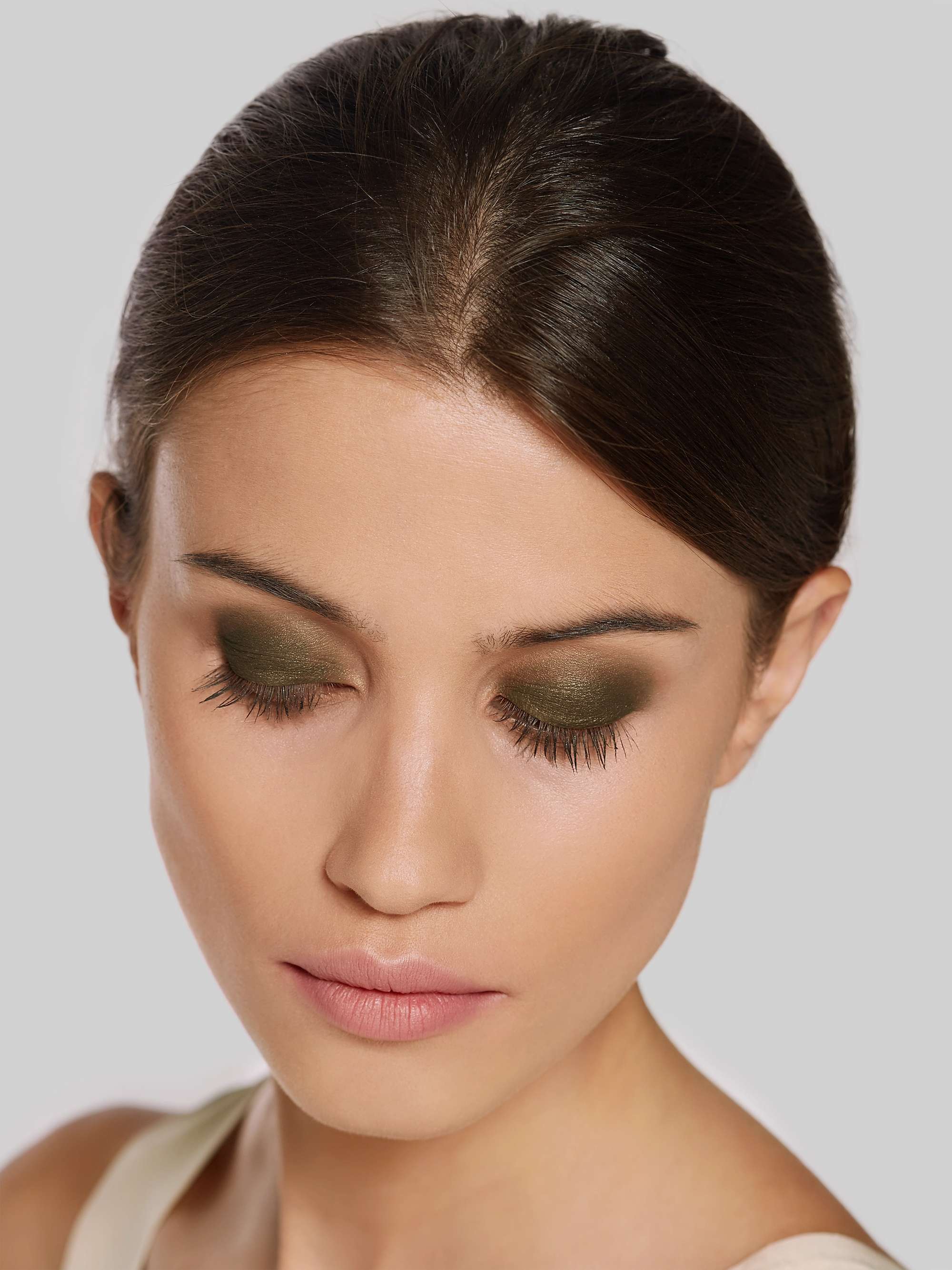 CHARLOTTE TILBURY Crayon pour les yeux Colour Chameleon, Smoky Emerald