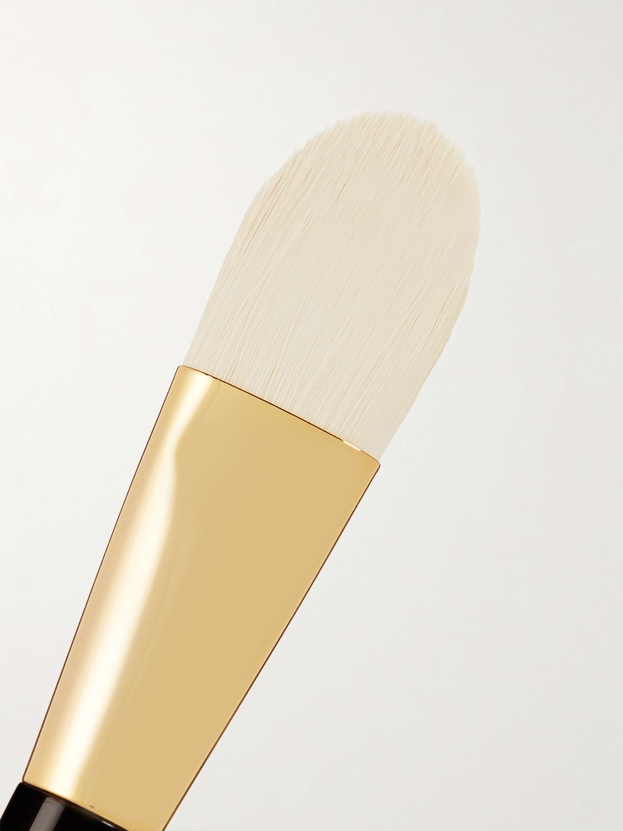 TOM FORD BEAUTY Pinceau fond de teint 01