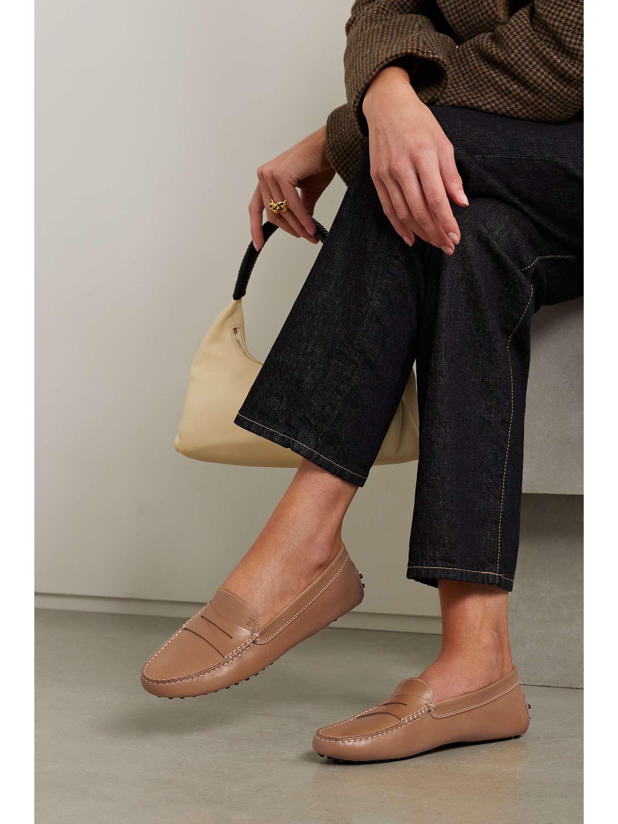 jurk Mok Inwoner TOD'S Gommino leather loafers | NET-A-PORTER