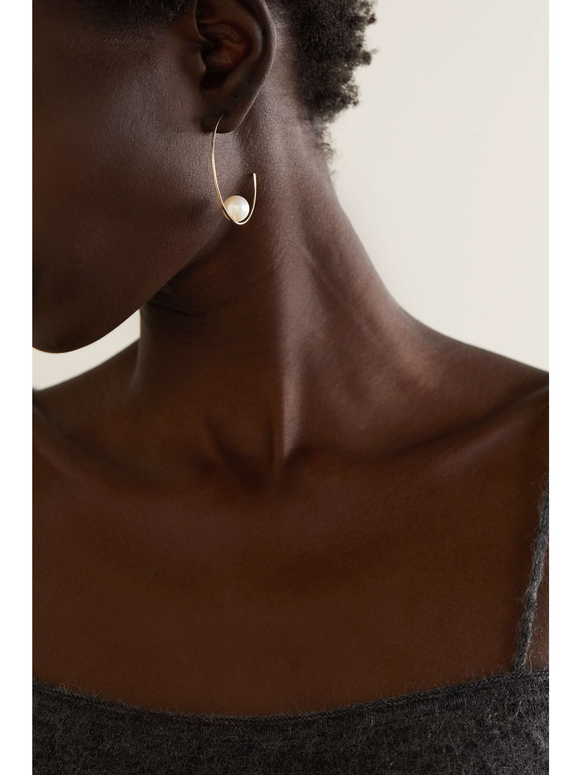 MIZUKI 14-karat gold pearl hoop earrings