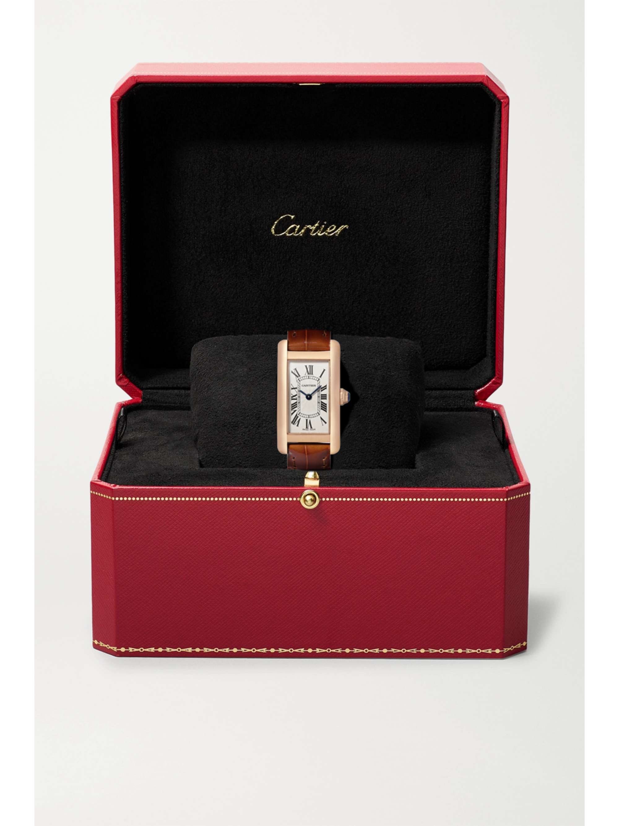 CARTIER Montre en or rose 18 carats (750/1000) et diamants à bracelet en alligator Tank Américaine Small, 34,8 mm