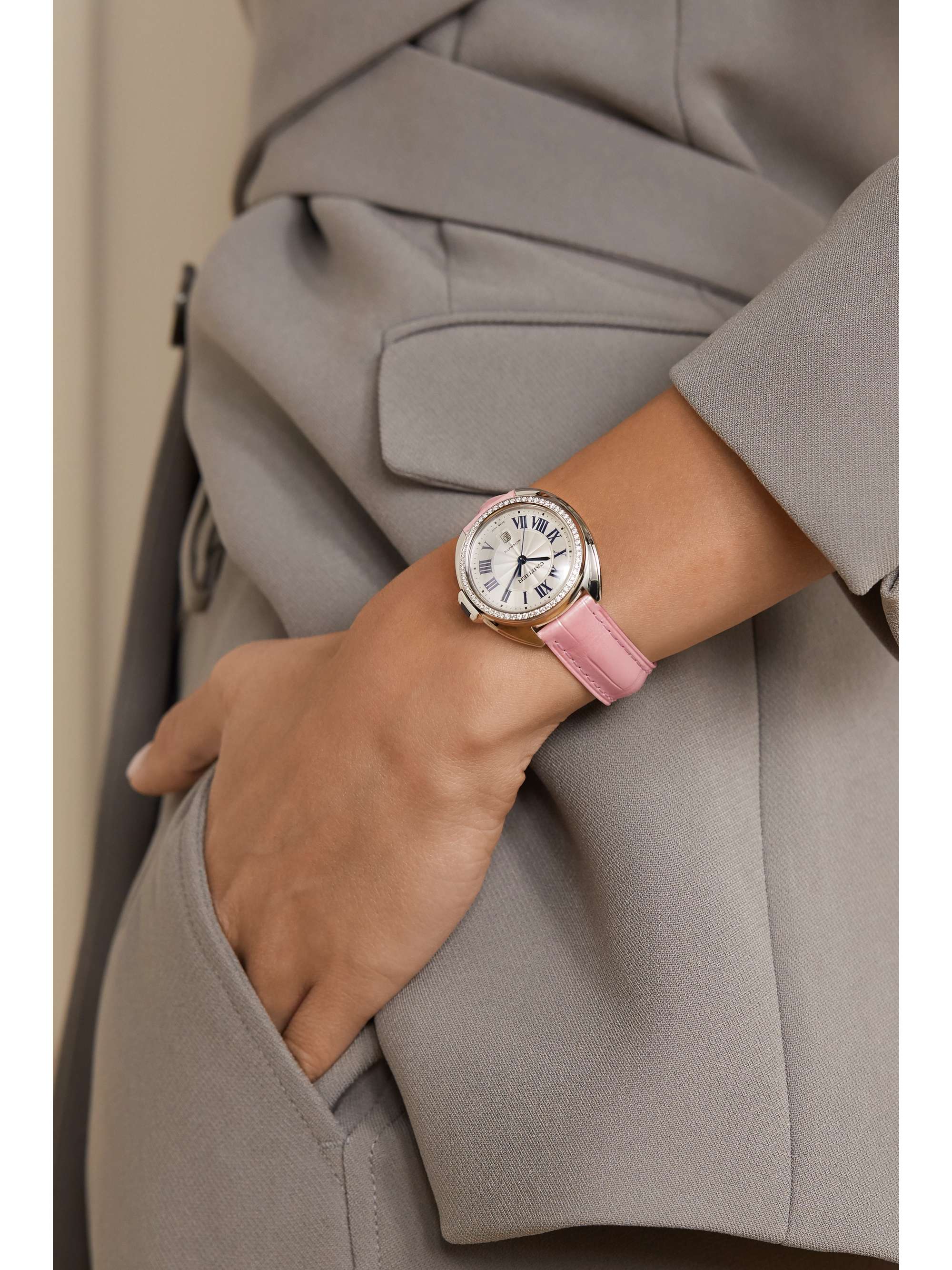 CARTIER Clé de Cartier Automatic 34.11mm stainless steel, alligator and diamond watch