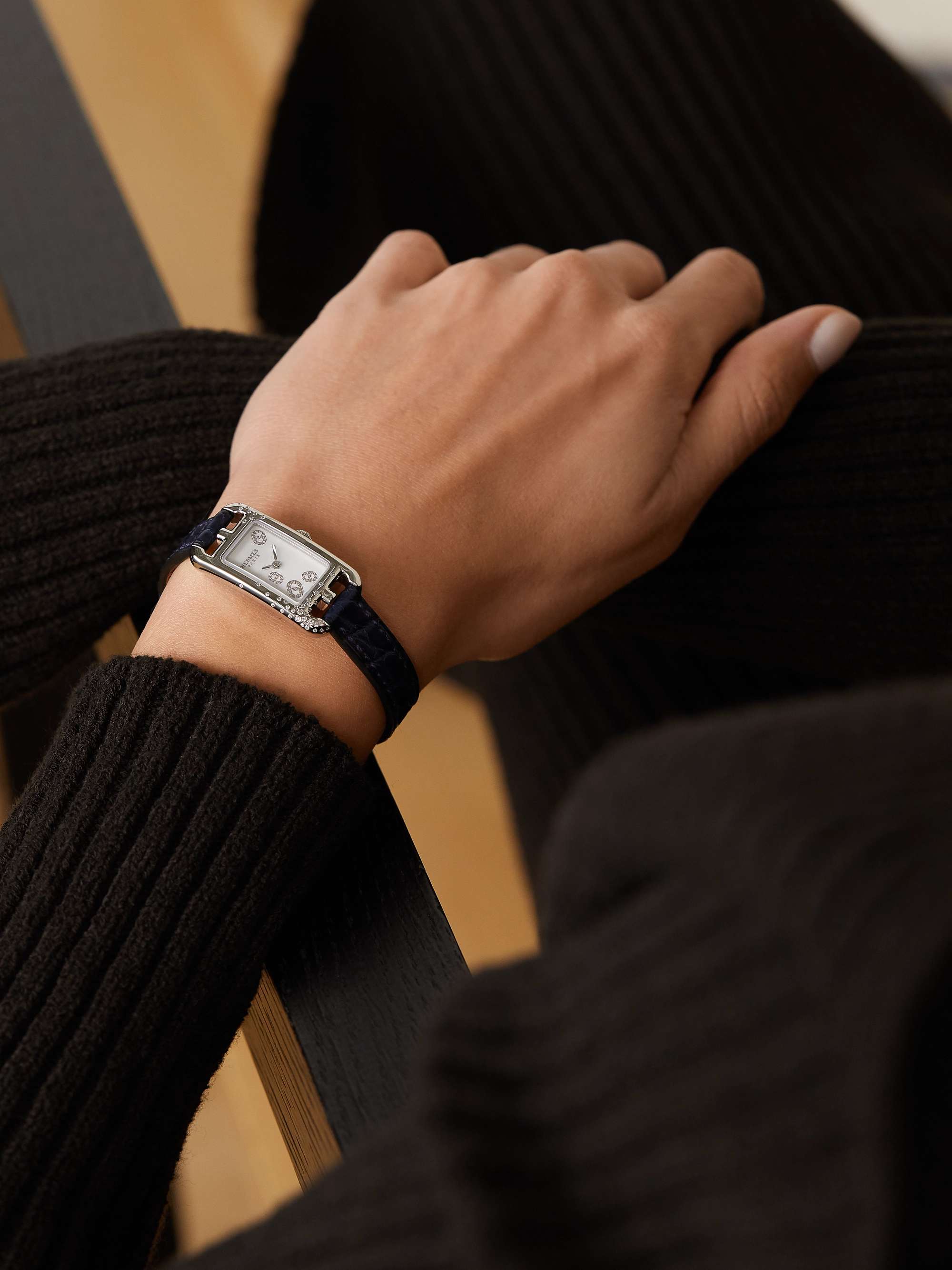 HERMÈS TIMEPIECES Nantucket 17mm very small stainless steel, alligator and diamond watch