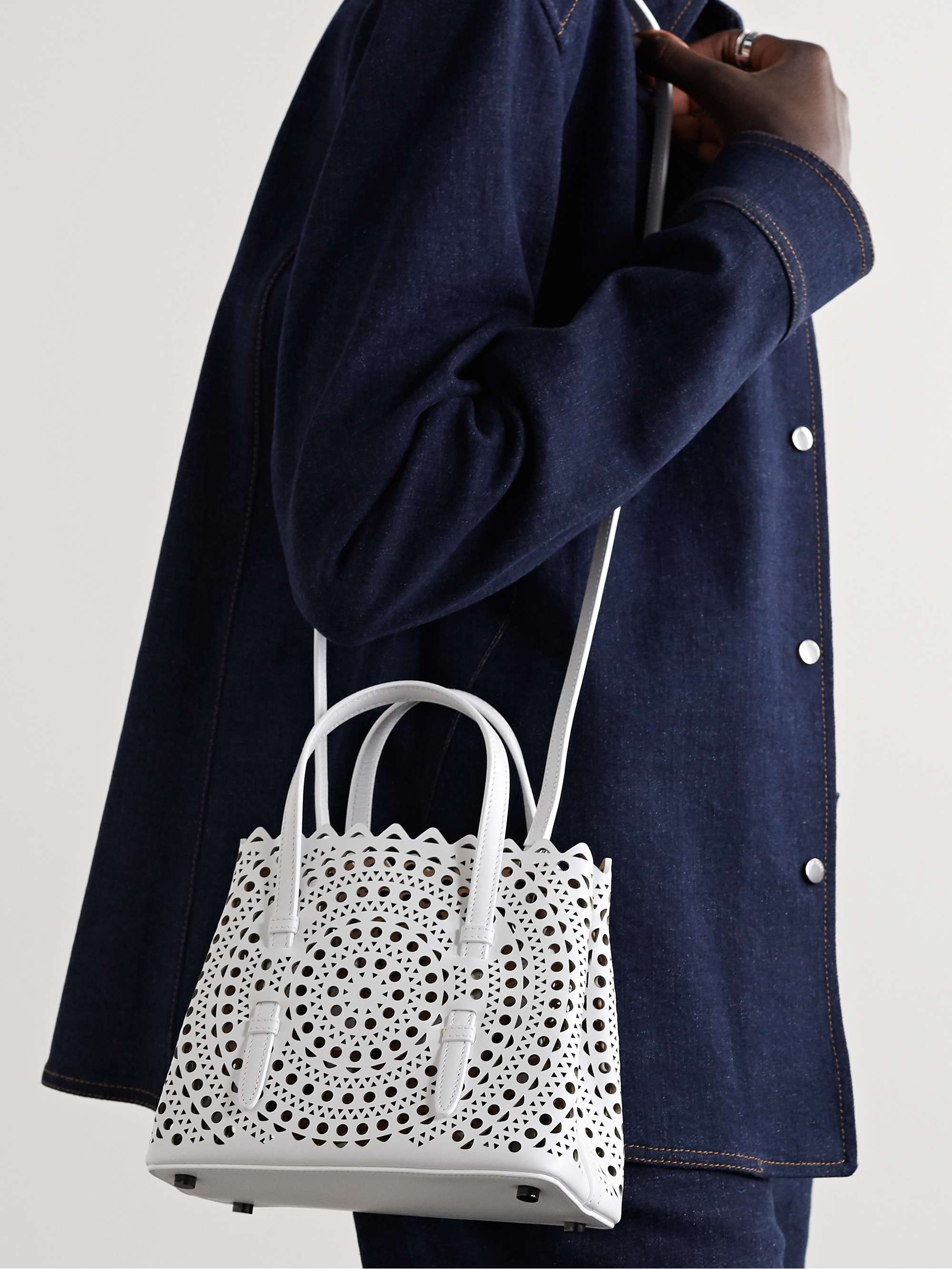 ALAÏA Mina 20 Tote aus lasergeschnittenem Leder