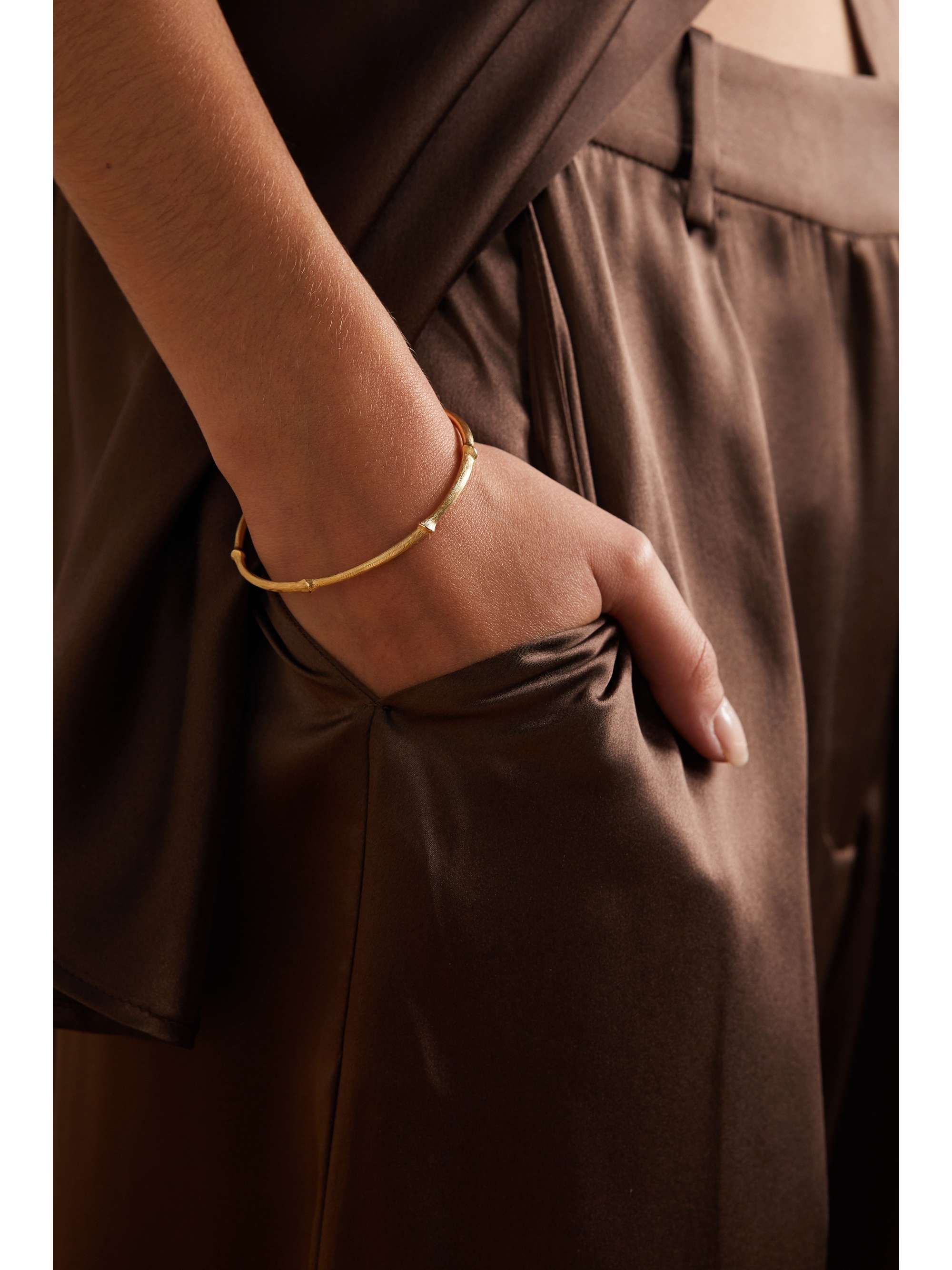 OLE LYNGGAARD COPENHAGEN Nature 18-karat gold cuff
