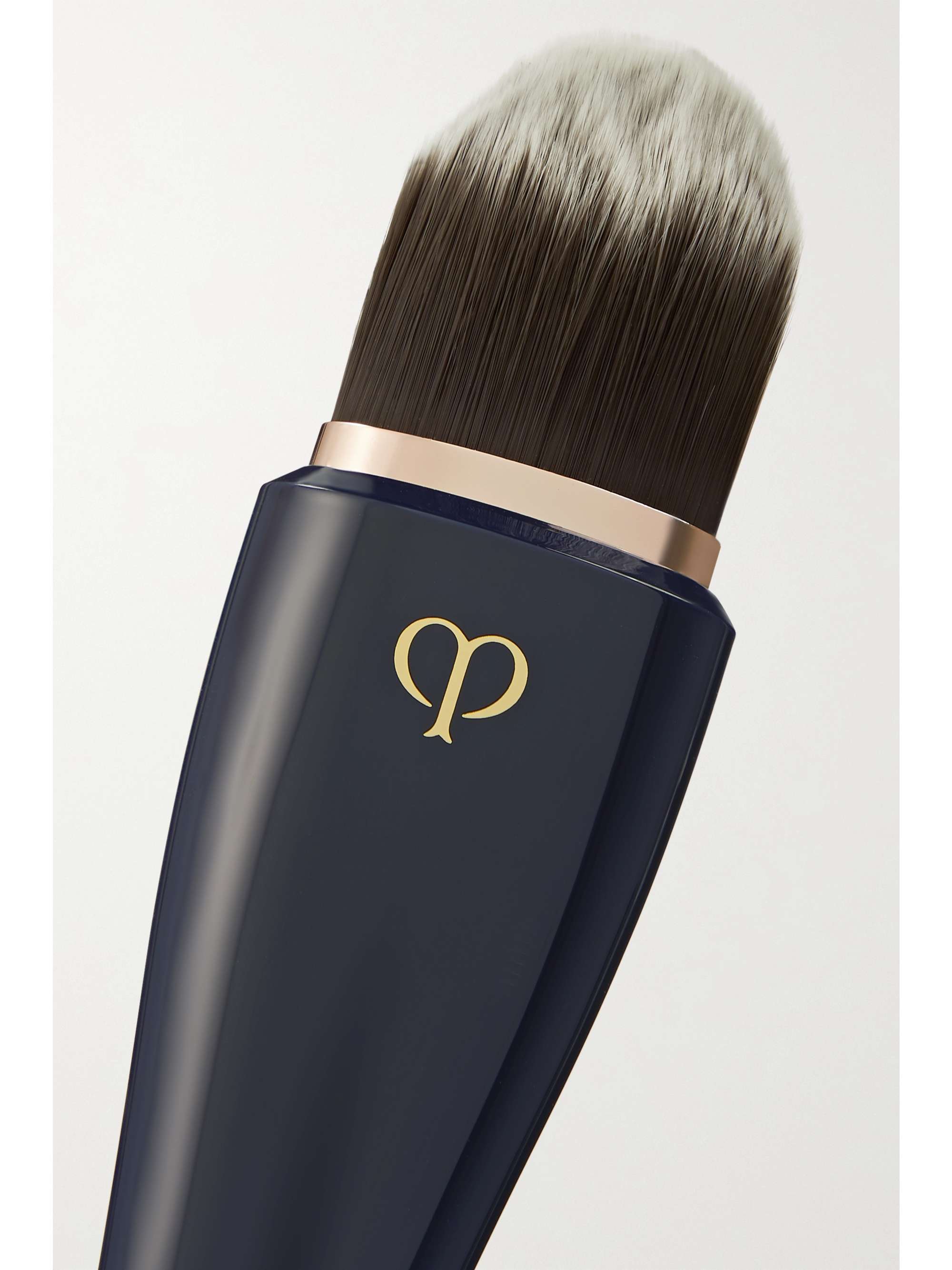 CLÉ DE PEAU BEAUTÉ Light Coverage Foundation Brush | NET-A-PORTER