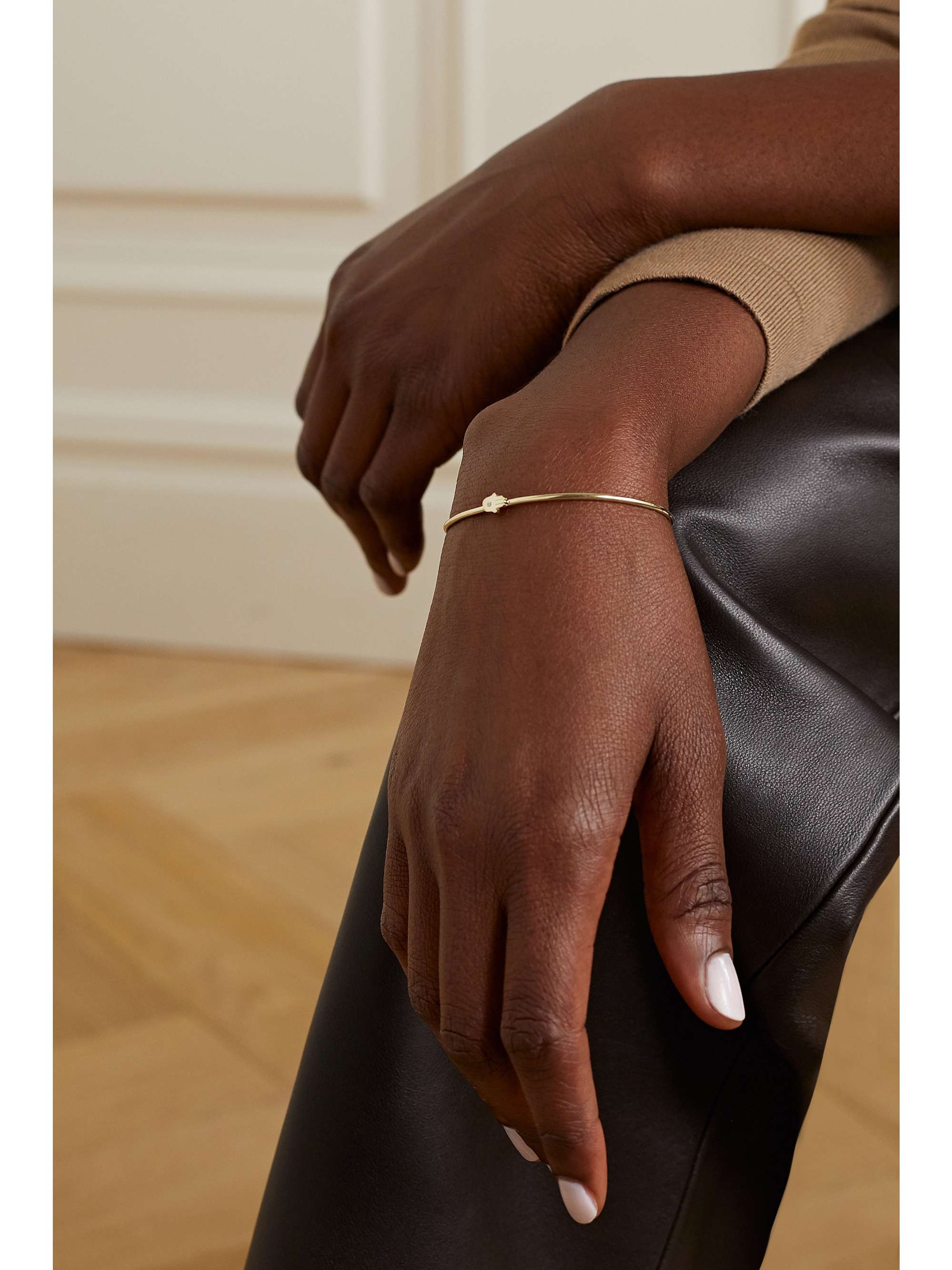 JENNIFER MEYER Extra Small Heart Armspange aus 18 Karat Gold mit Lapislazuli und Diamanten