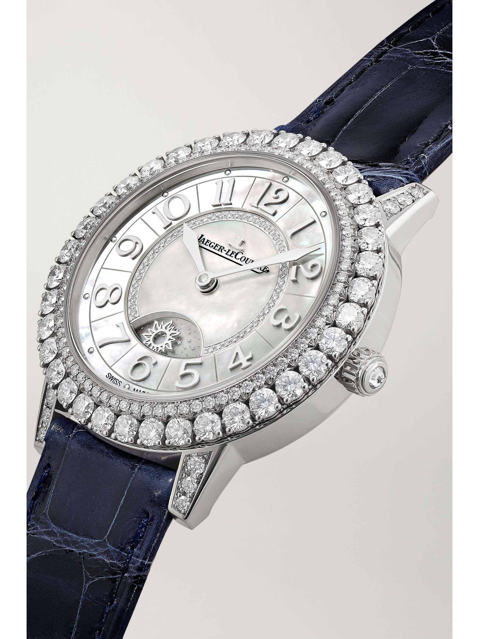 JAEGER LECOULTRE Rendez-Vous Night & Day Automatic 36 mm Uhr aus 18 Karat Weißgold mit Perlmutt, Diamanten und Alligatorlederarmband