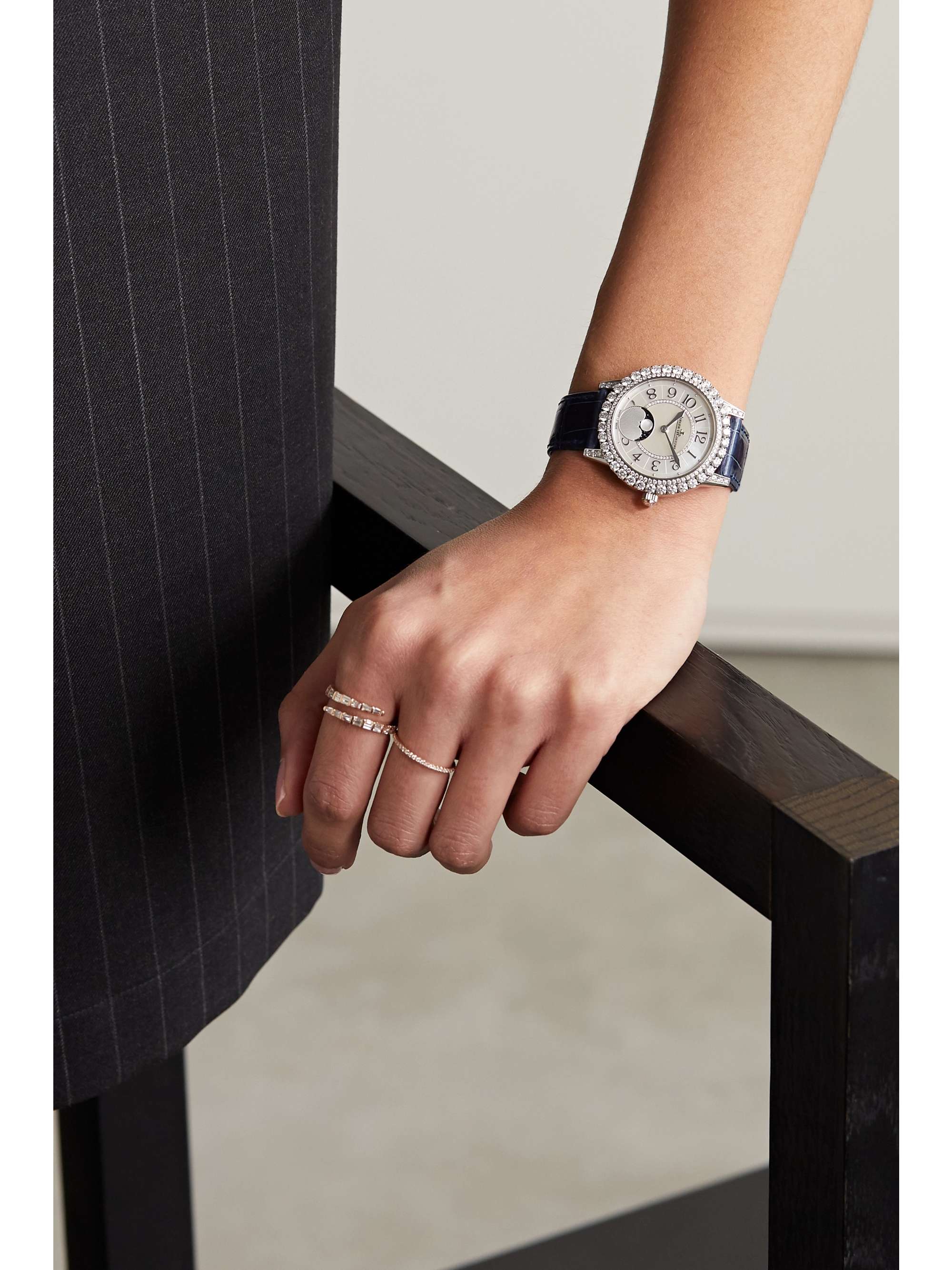 JAEGER LECOULTRE Dazzling Rendez-Vous Moon Automatic 36 mm Uhr aus Weißgold mit Diamanten und Alligatorlederarmband
