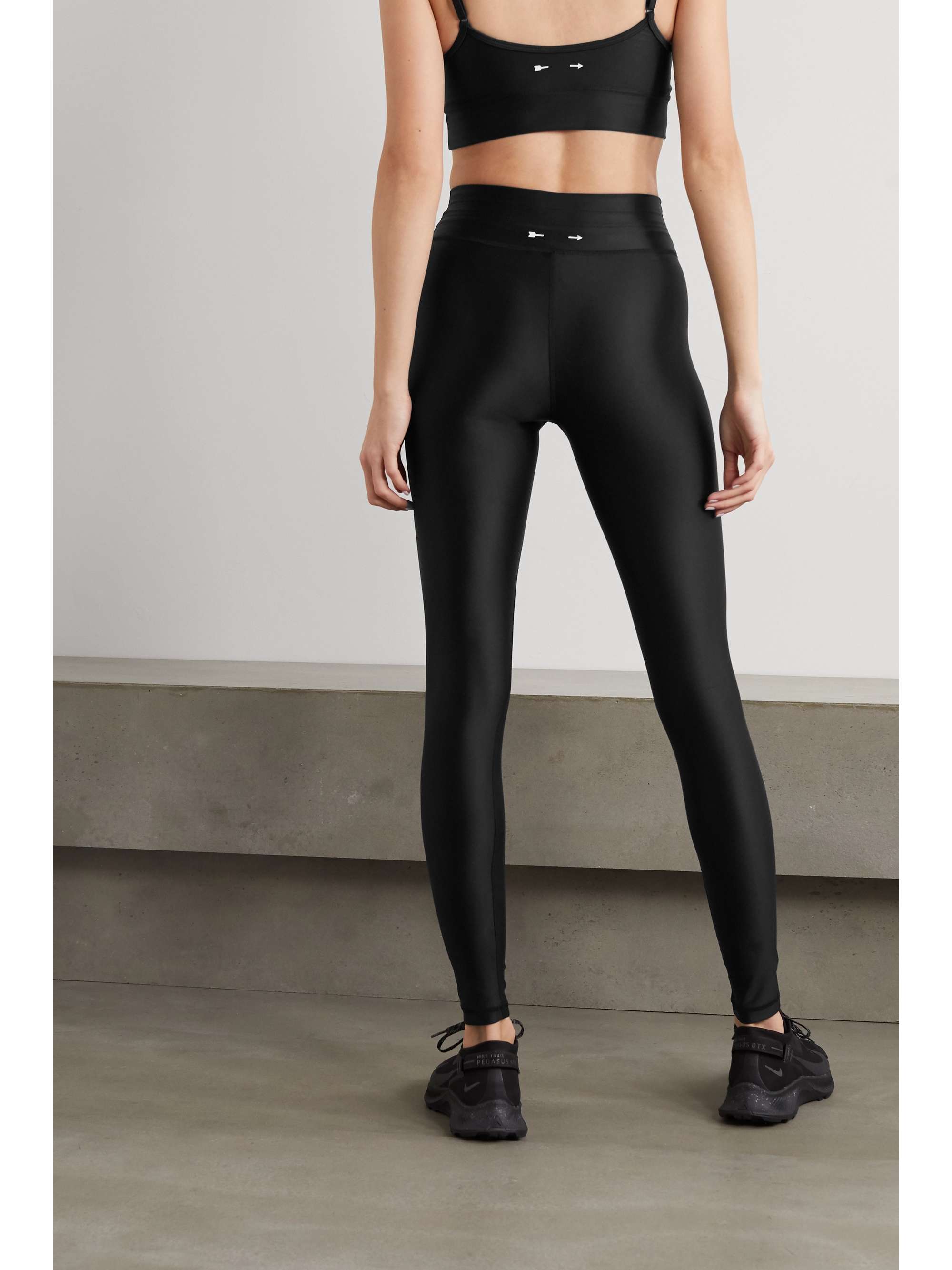Yoga stretch leggings | THE UPSIDE 