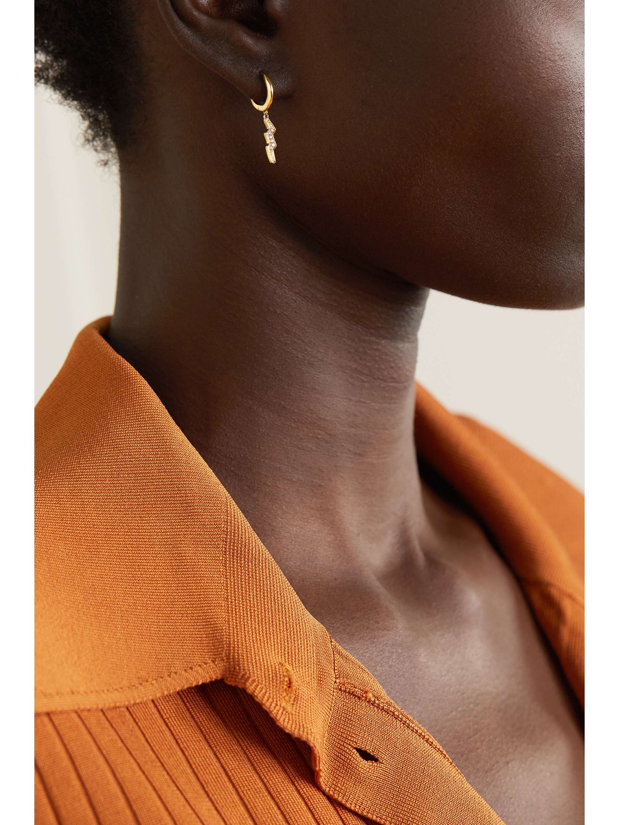 ANDREA FOHRMAN 18-karat gold diamond earring