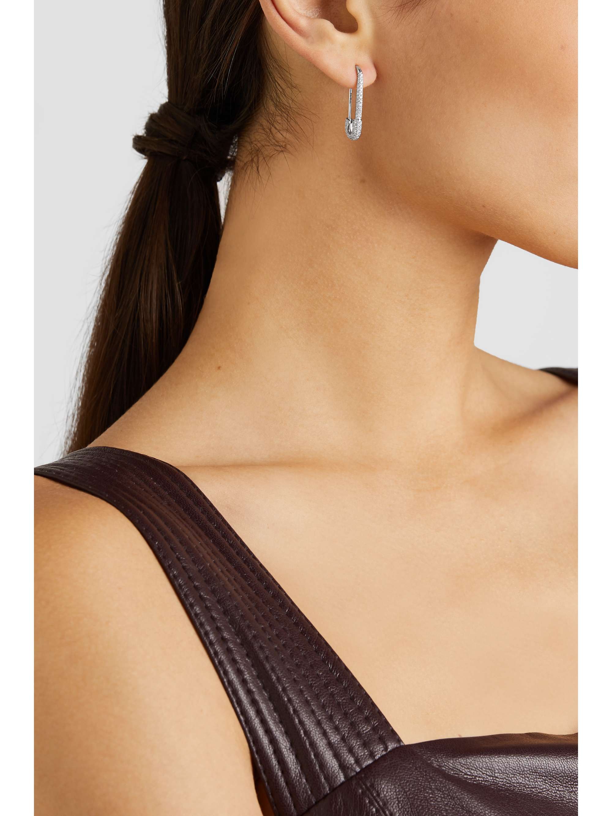 ANITA KO Safety Pin 18-karat rose gold sapphire earring