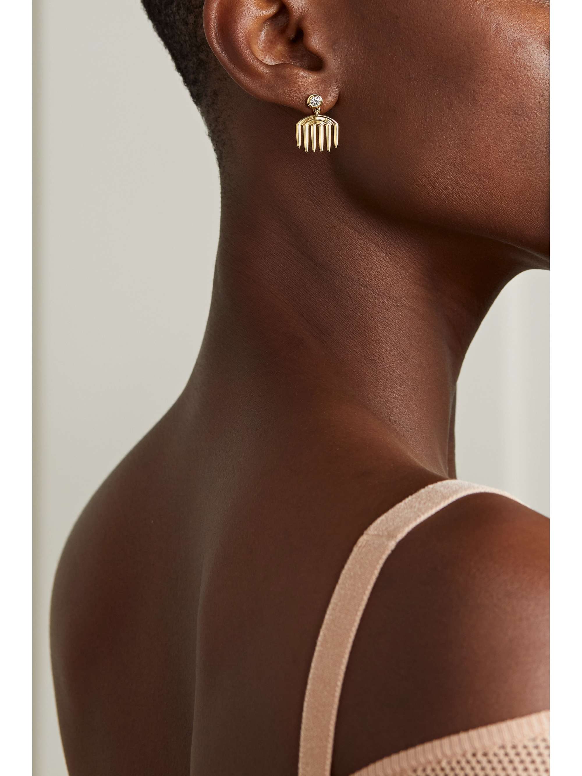 ALMASIKA Vici Comb Ohrringe aus 18 Karat Gold mit Diamanten