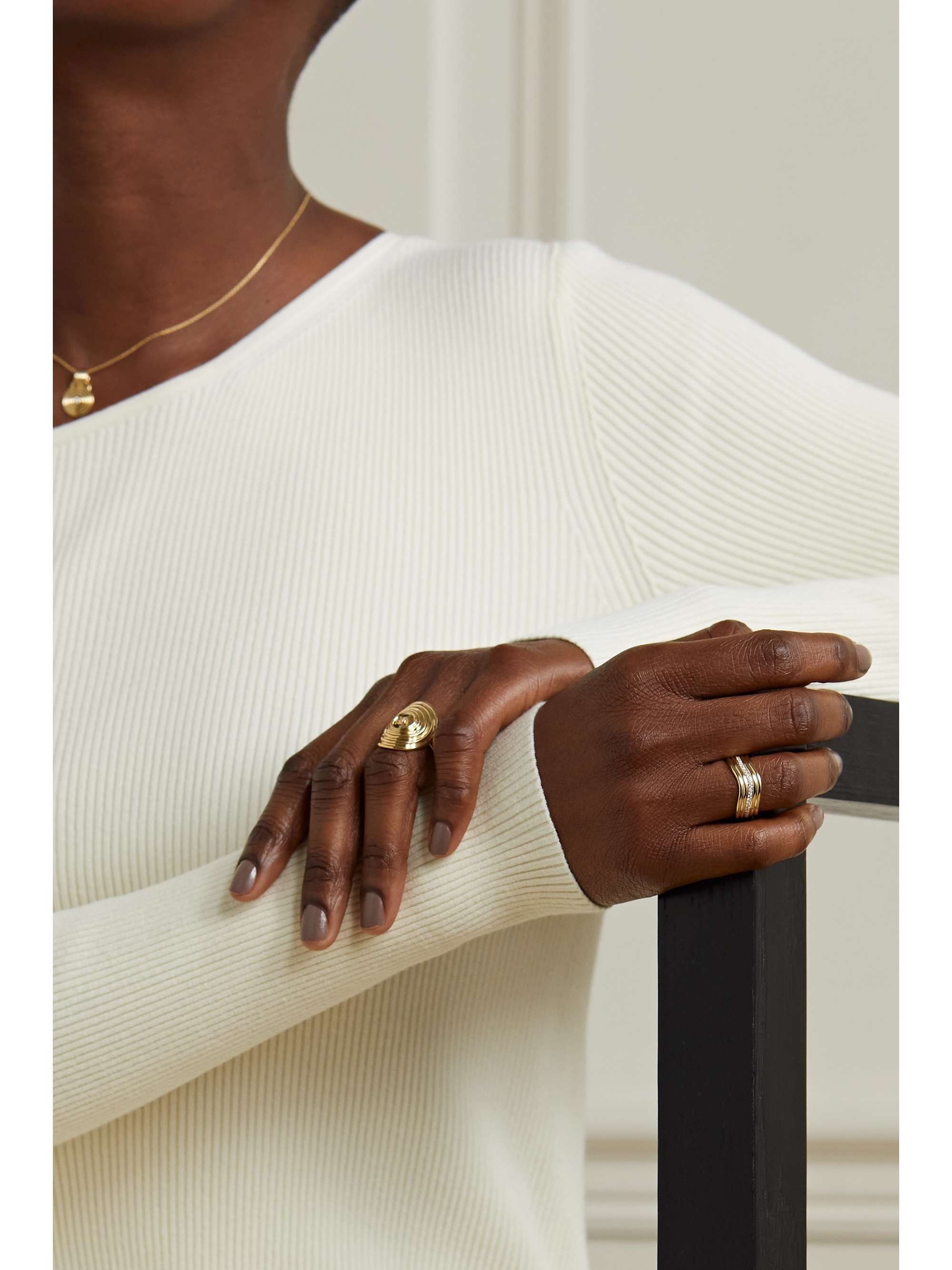 ALMASIKA Berceau Ring aus 18 Karat Gold mit Diamanten