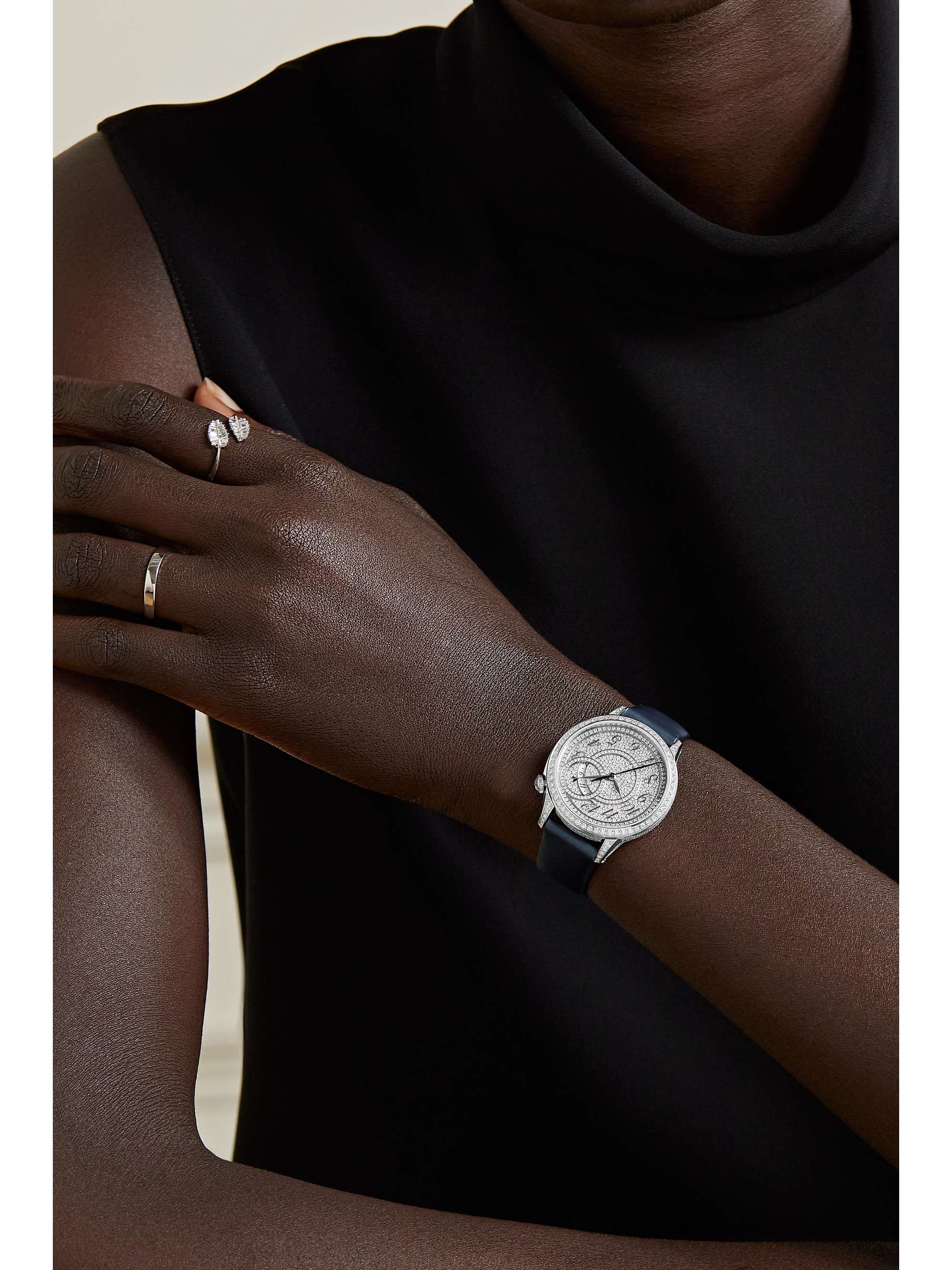 VACHERON CONSTANTIN Egérie Automatic 35mm 18-karat white gold, diamond and alligator watch