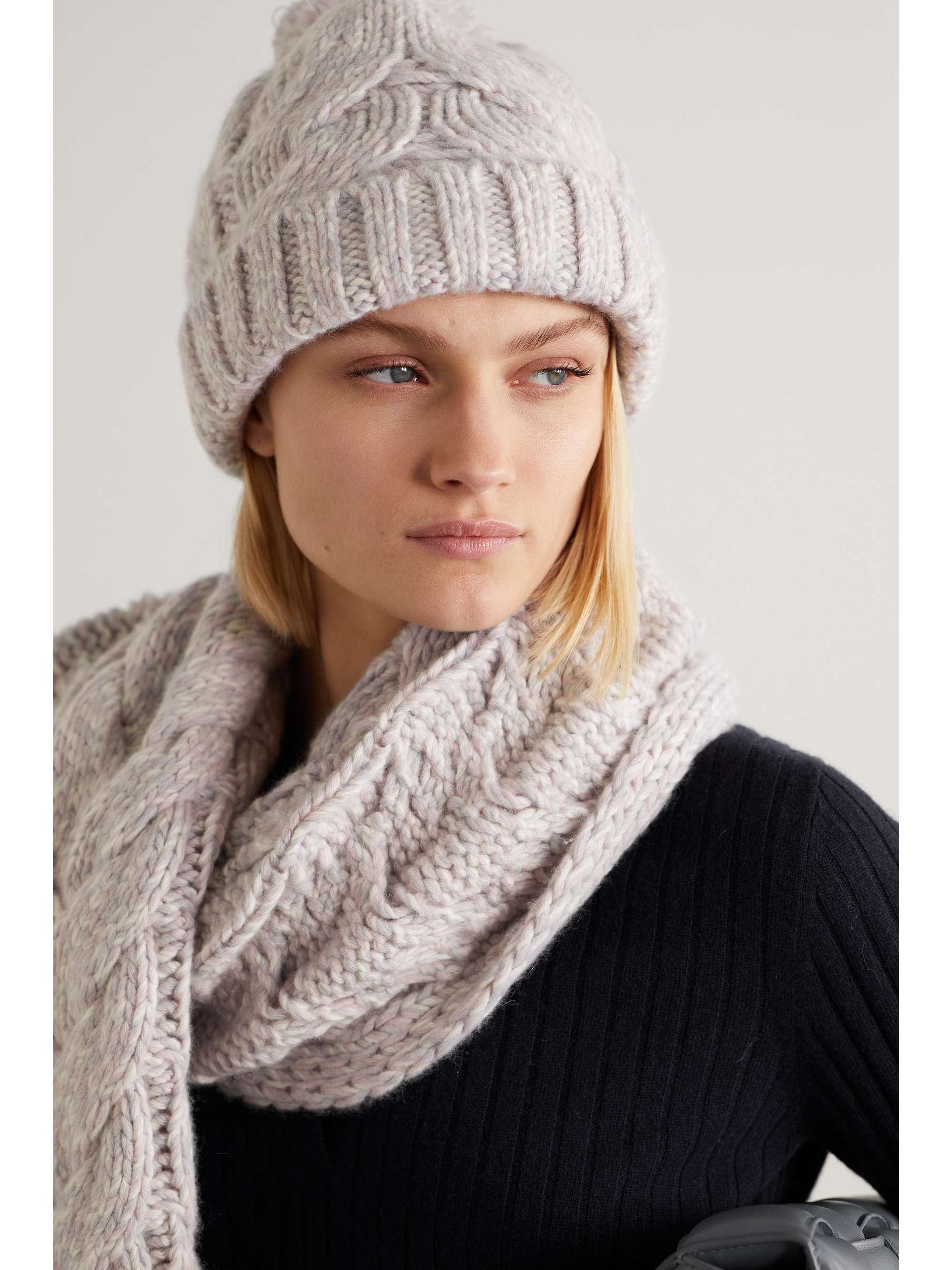 Lilac Maree pompom-embellished cable 