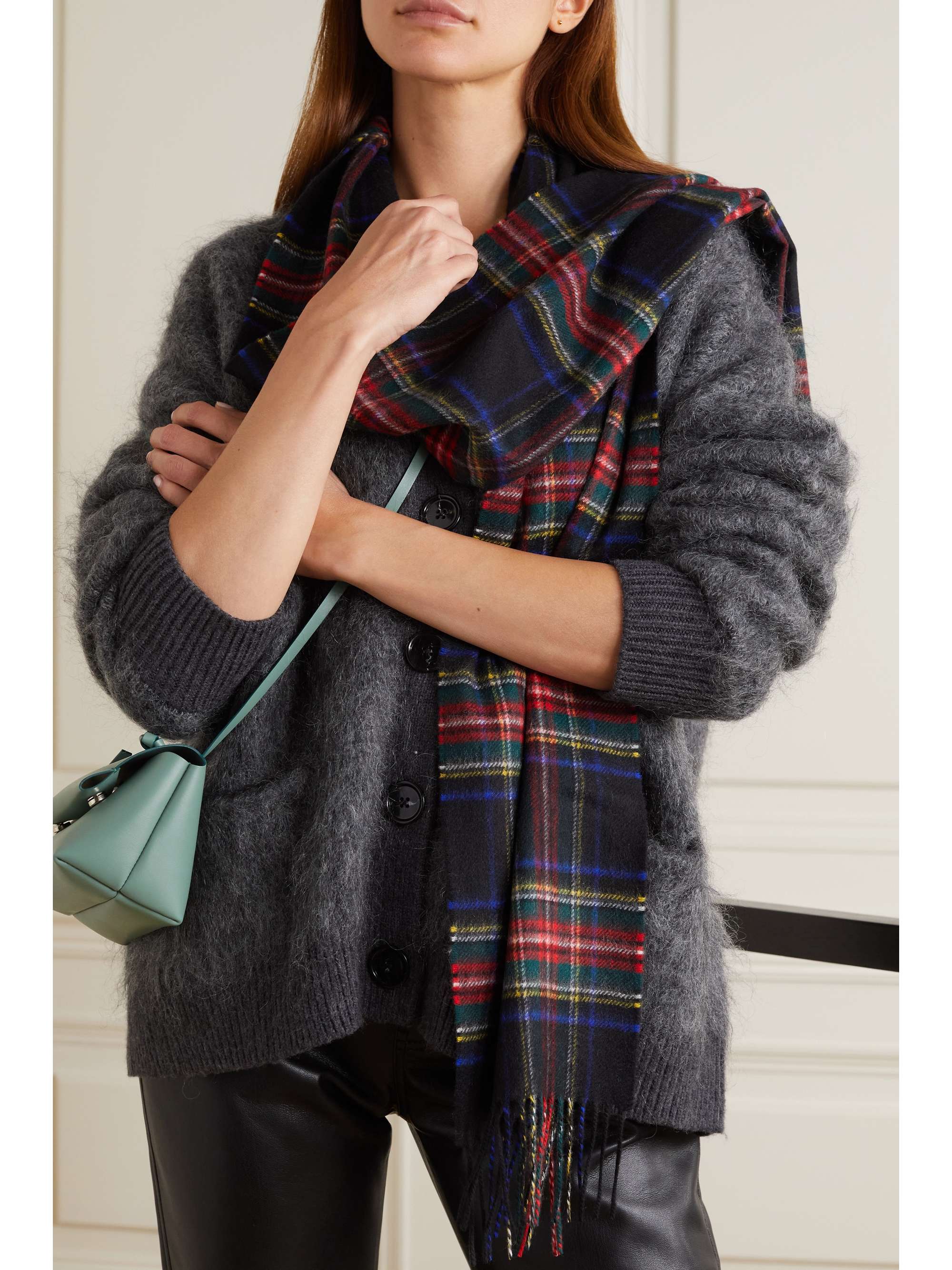 JOHNSTONS OF ELGIN Fringed tartan cashmere scarf