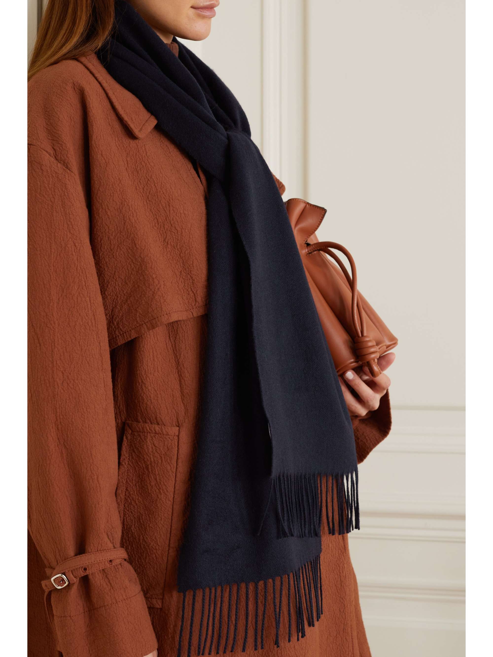 JOHNSTONS OF ELGIN + NET SUSTAIN fringed cashmere scarf