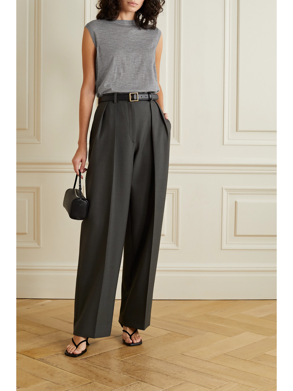 The Row Balham Cashmere Top In Gray