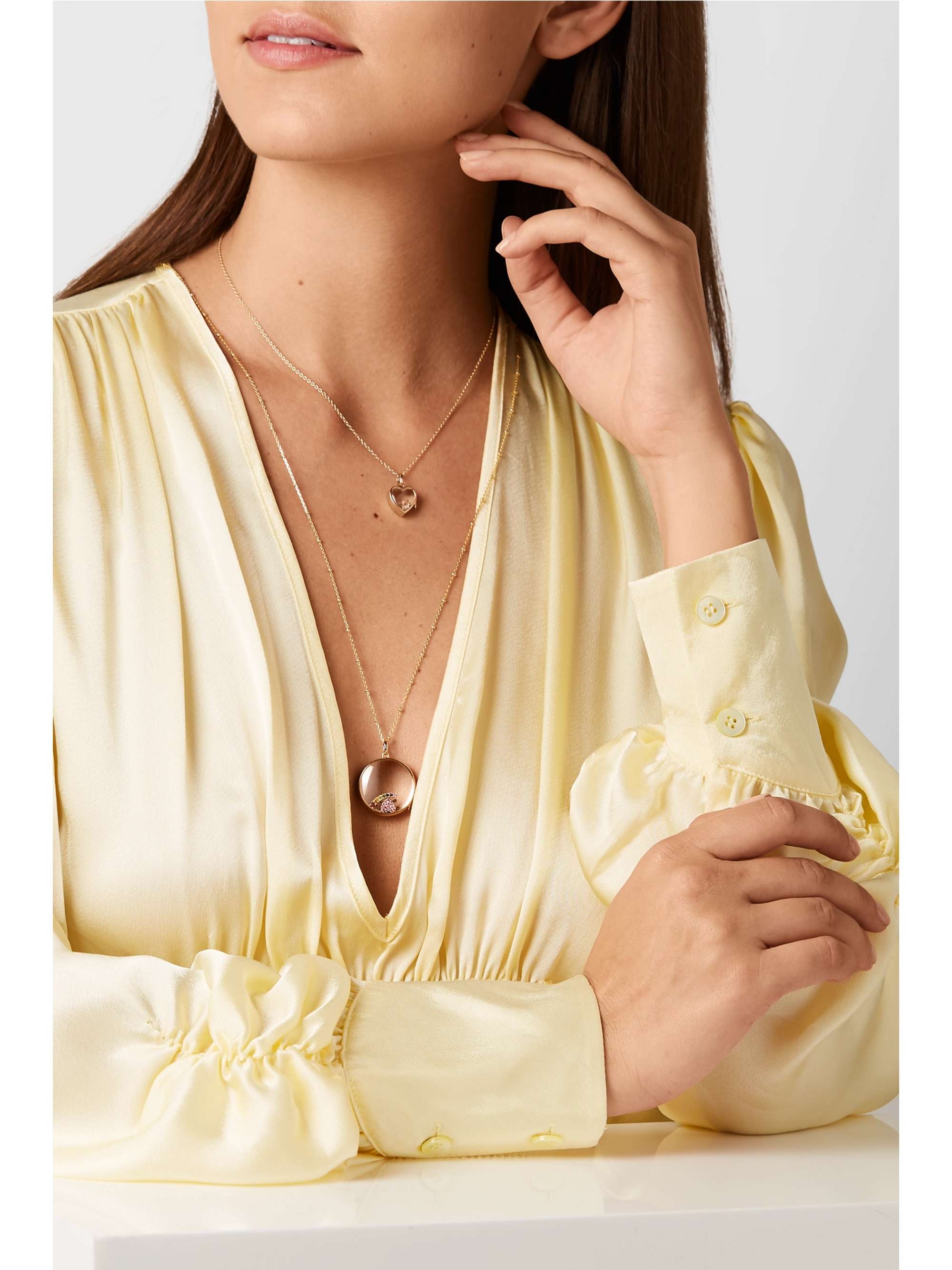 LOQUET Send a Kiss 18-karat yellow and white gold diamond and sapphire charms
