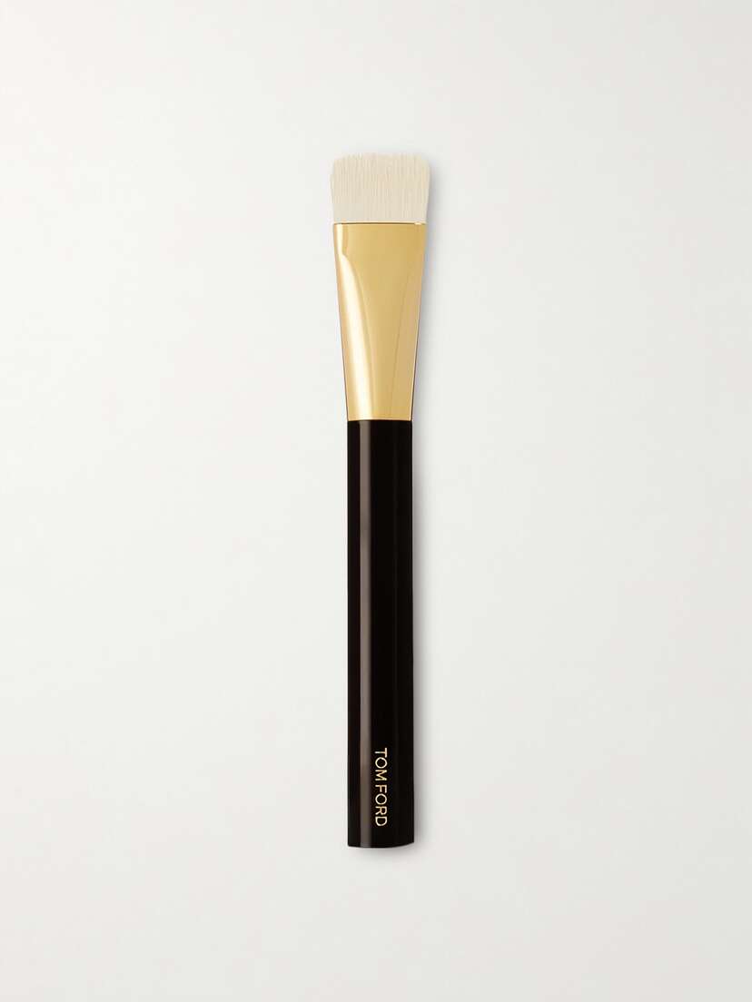 TOM FORD BEAUTY Shade And Illuminate Brush 04